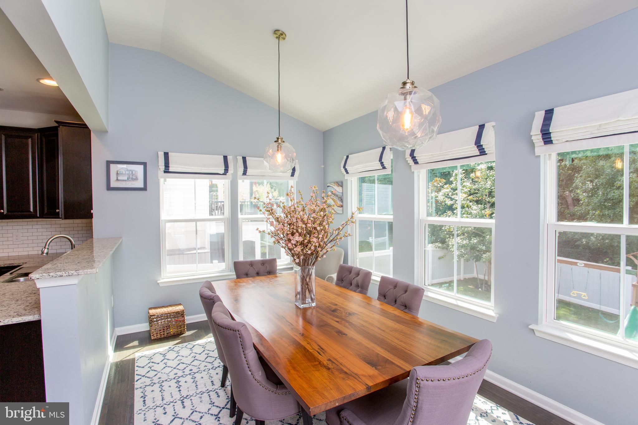 HIDDEN OAKS - Residential