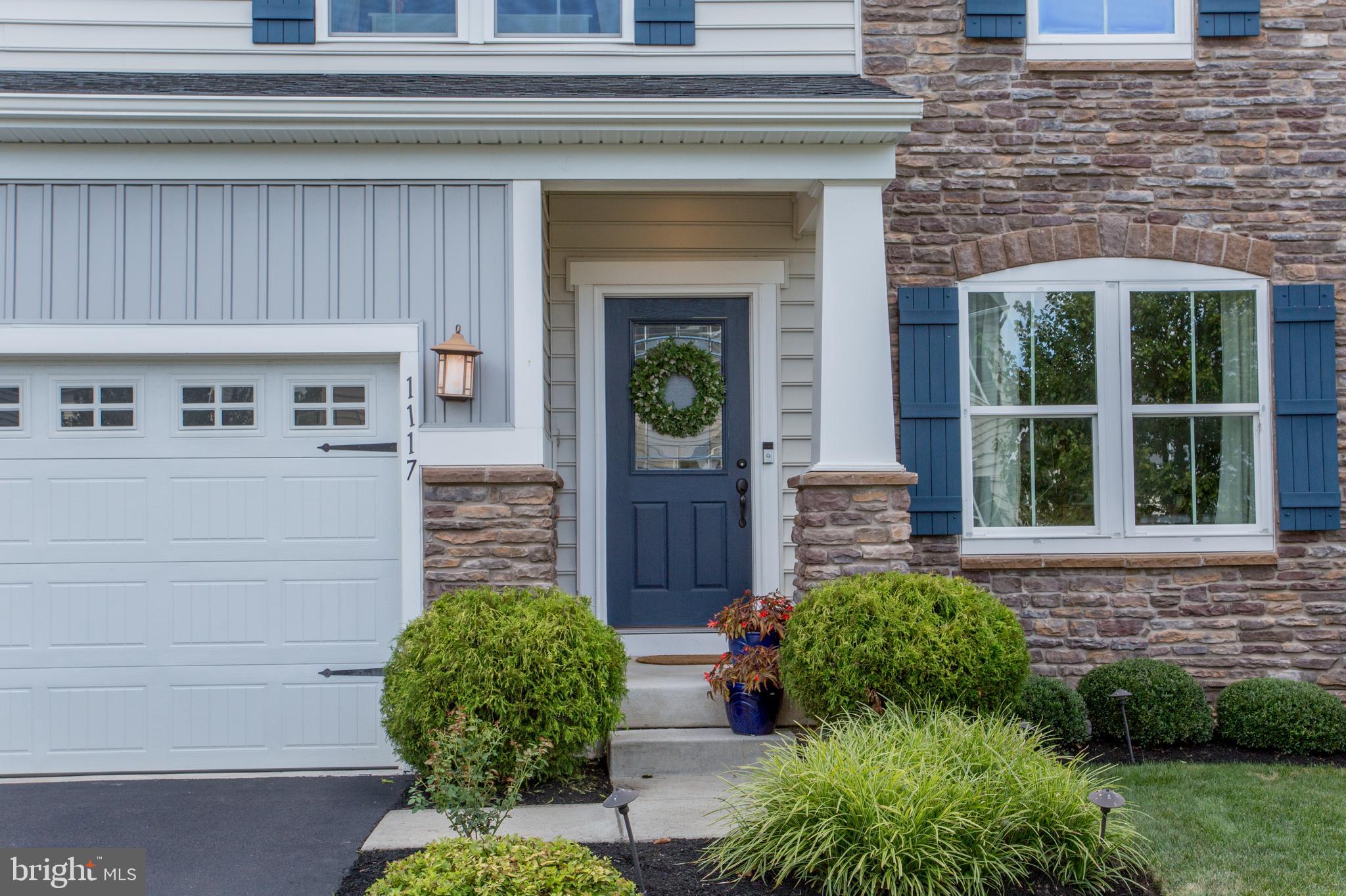 1117 LYNCH CIRCLE