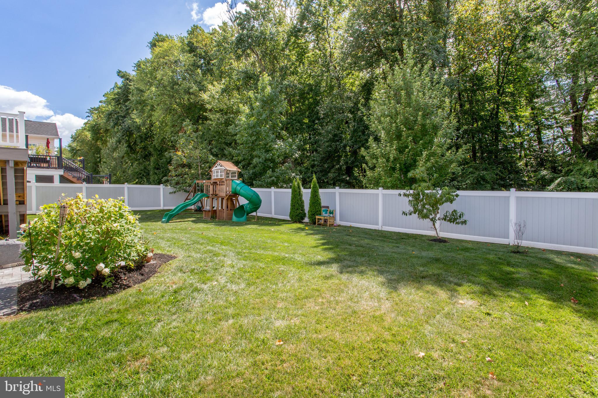 HIDDEN OAKS - Residential