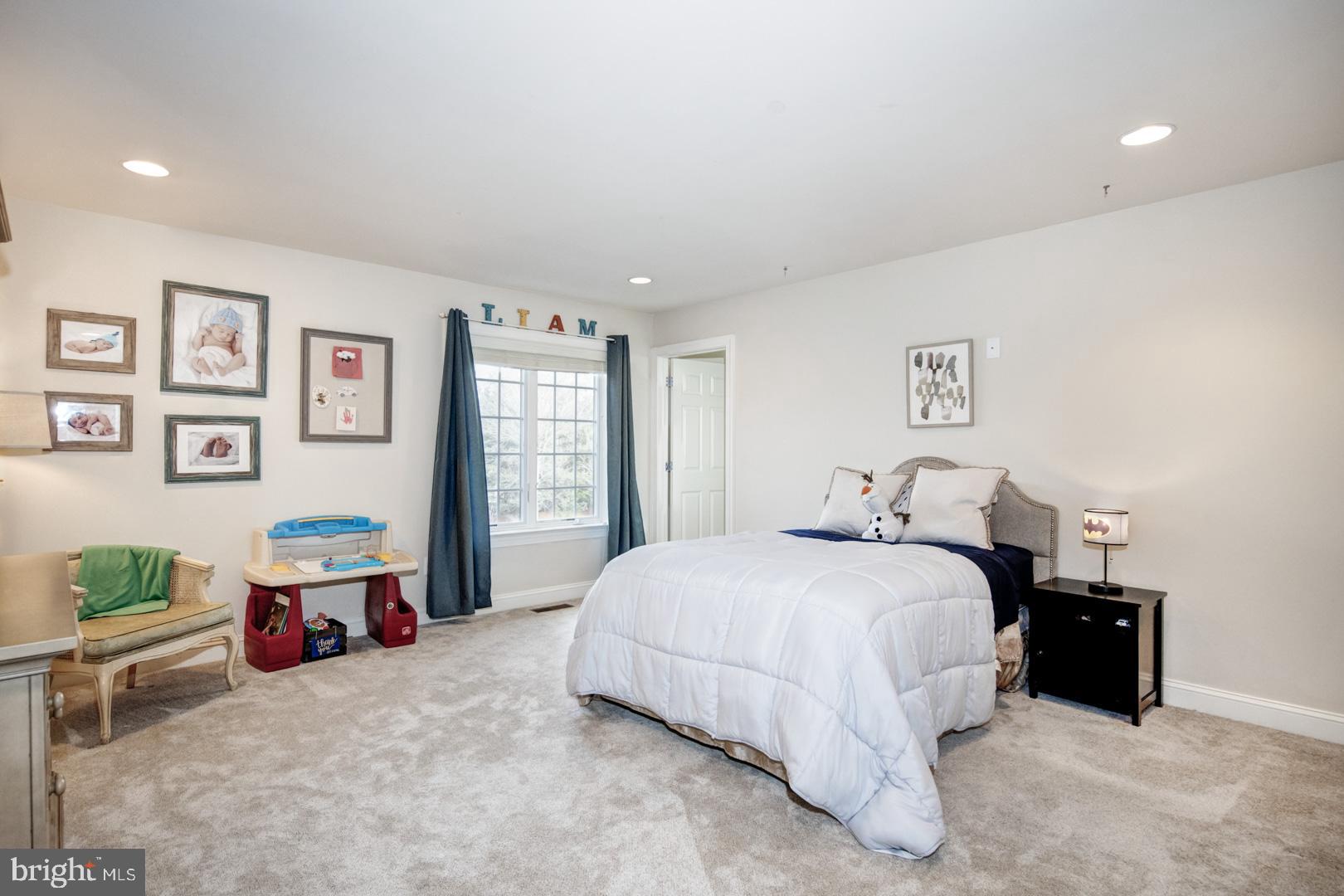 WHITEGATE - Residential