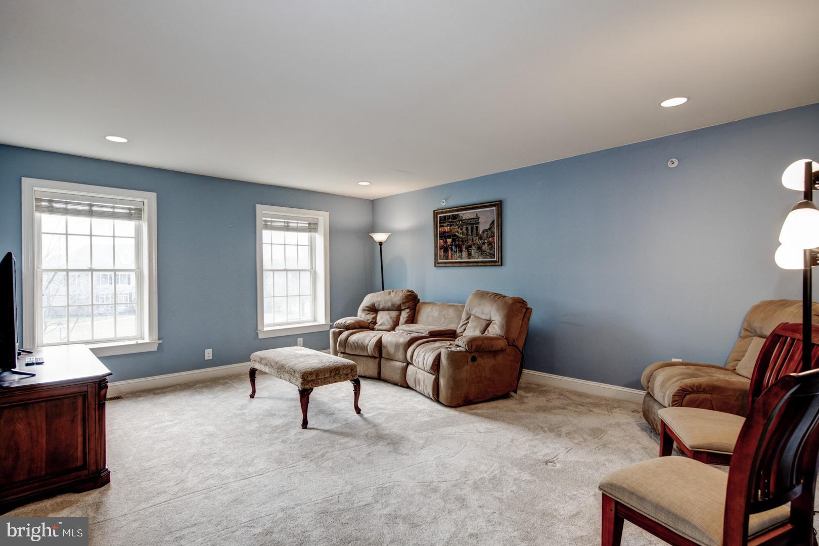 WHITEGATE - Residential