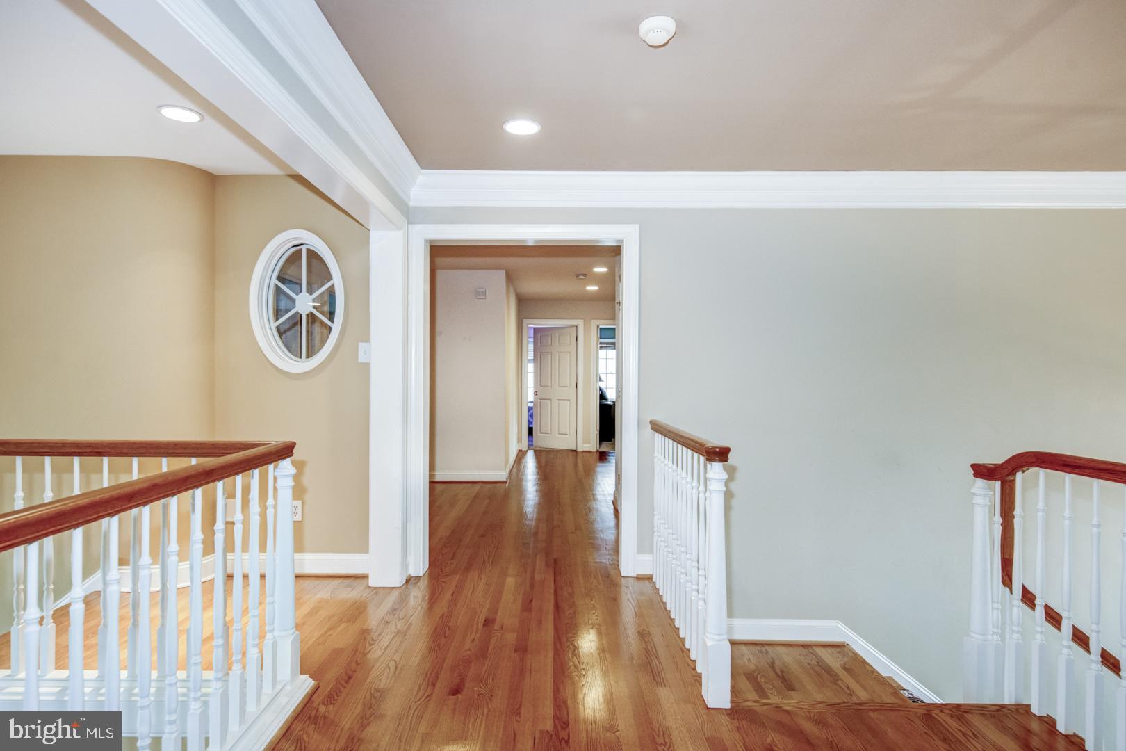 WHITEGATE - Residential