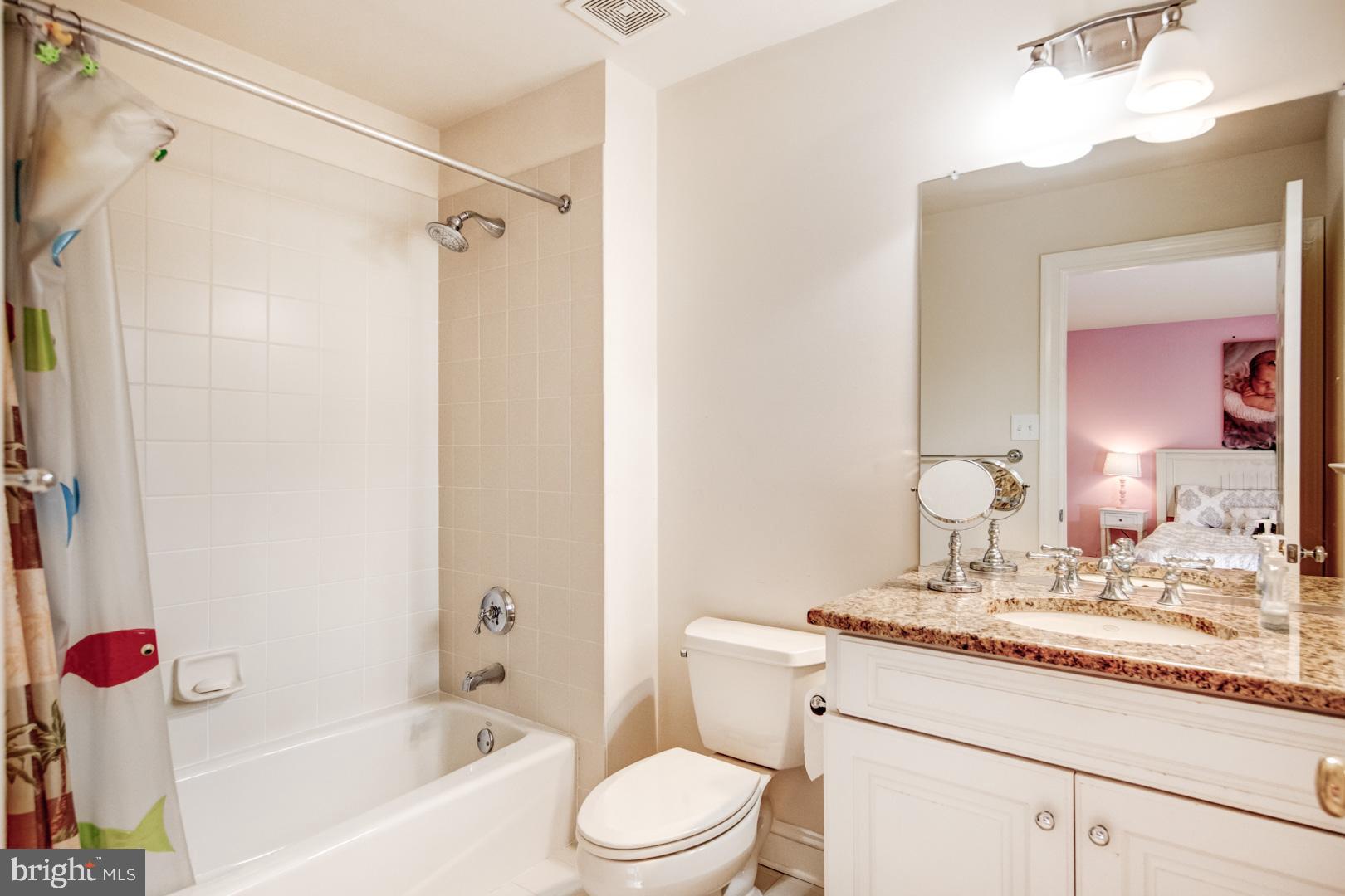 WHITEGATE - Residential