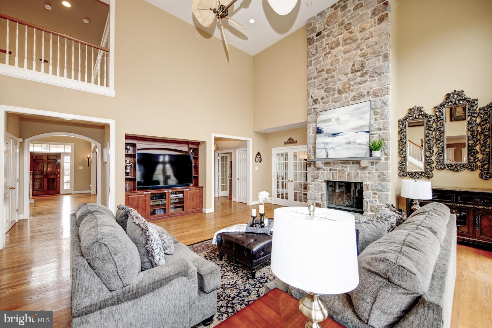 WHITEGATE - Residential