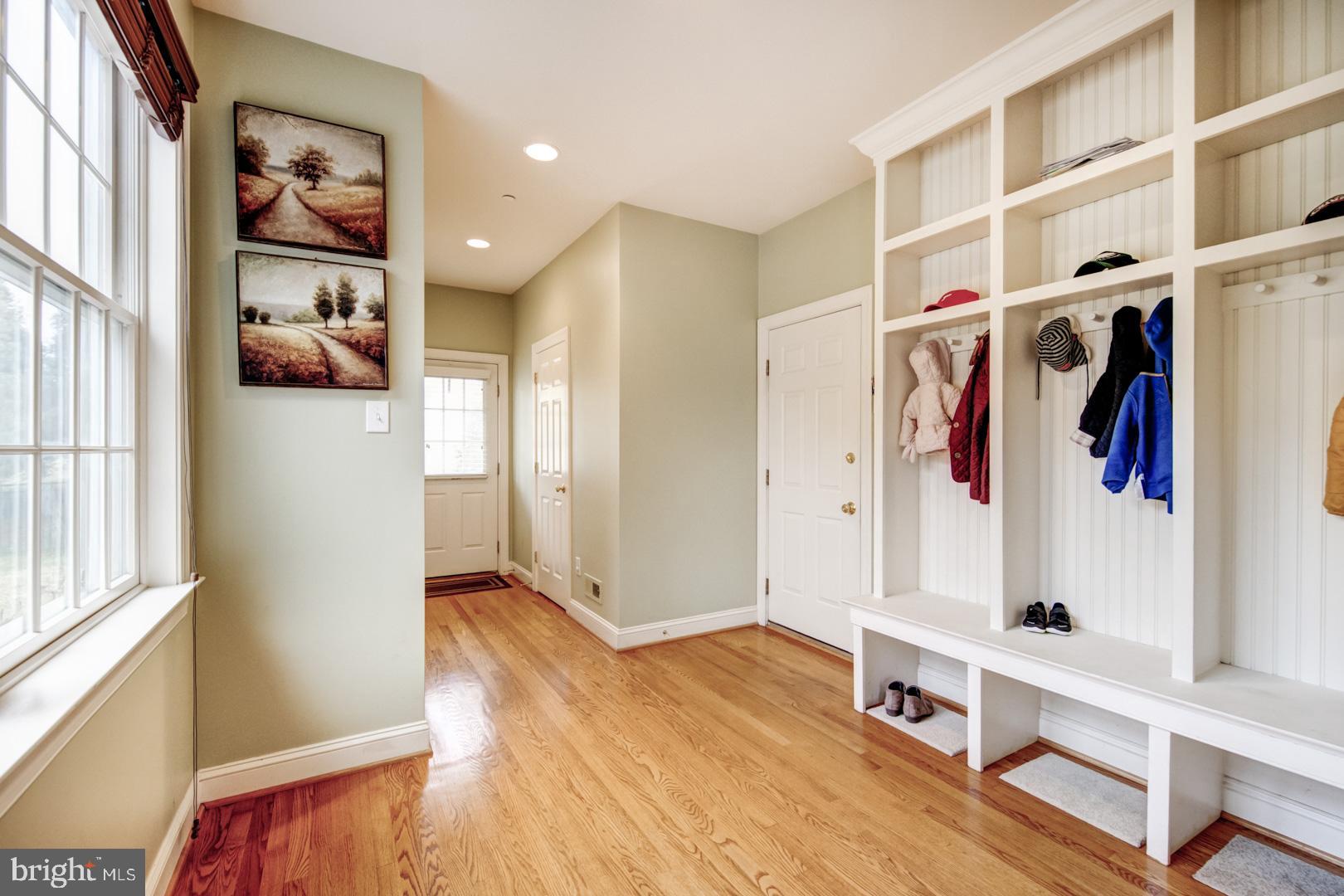 WHITEGATE - Residential