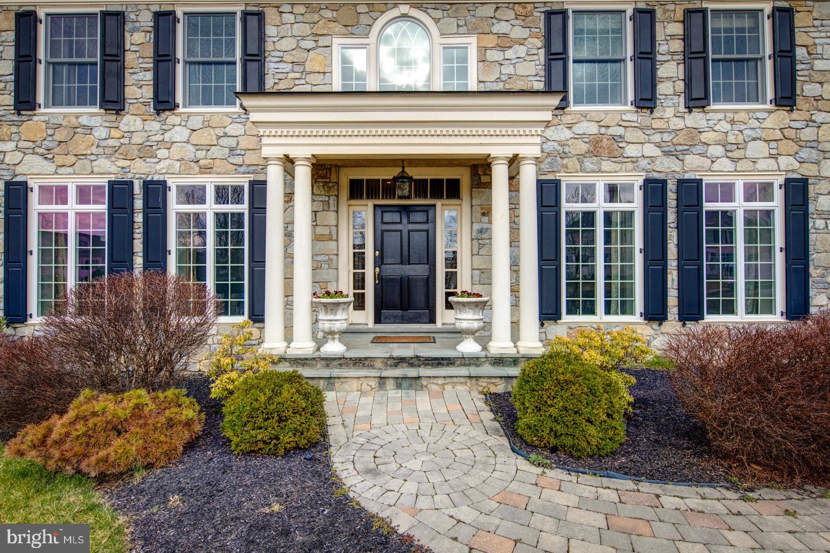 WHITEGATE - Residential