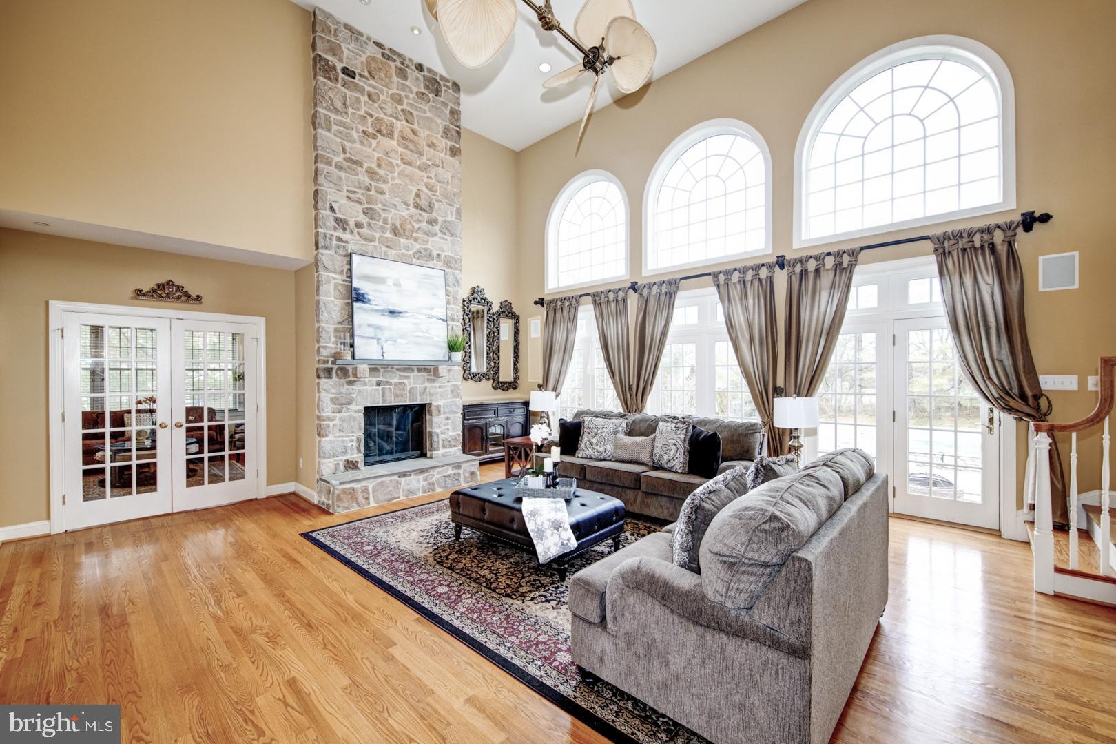 WHITEGATE - Residential