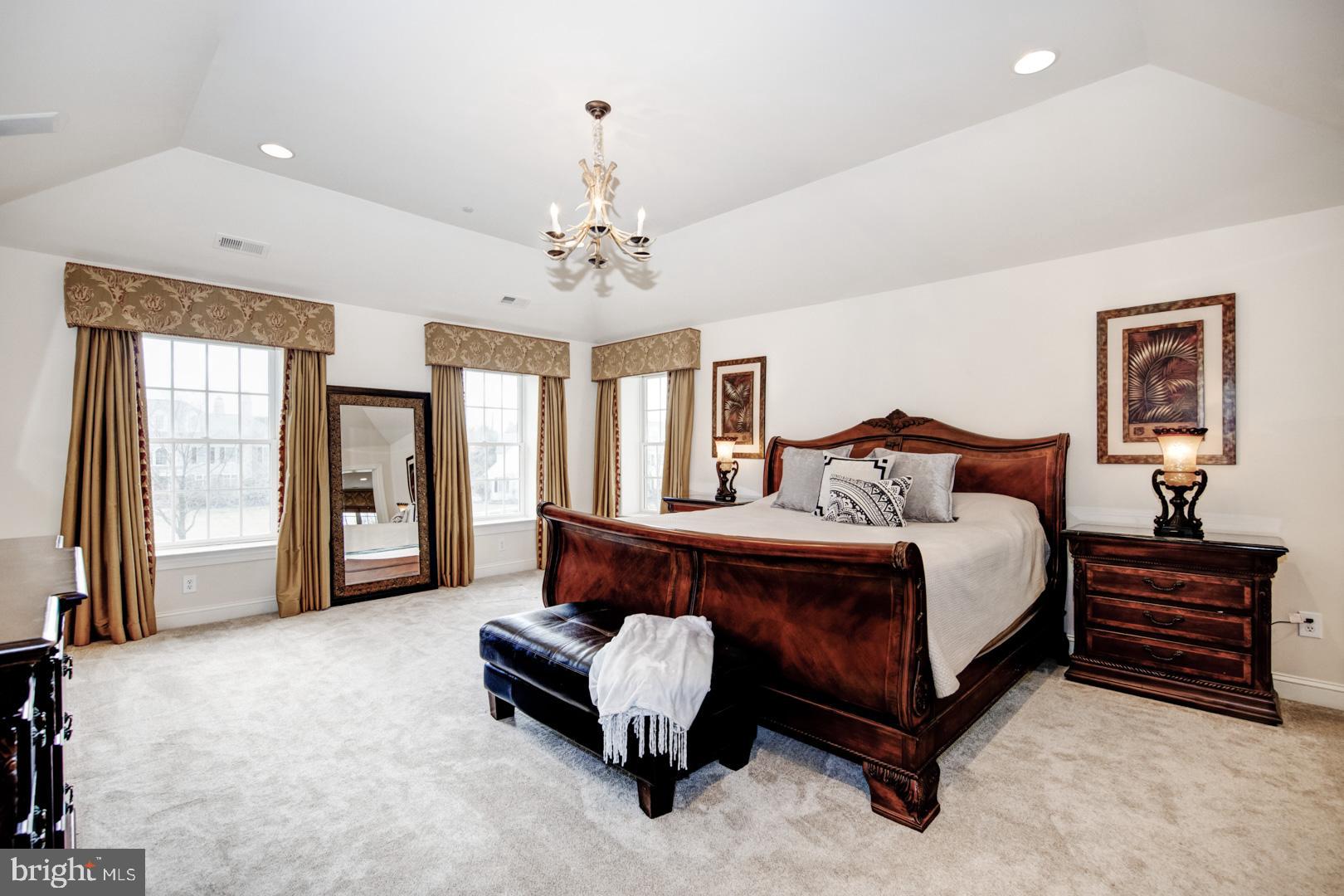 WHITEGATE - Residential