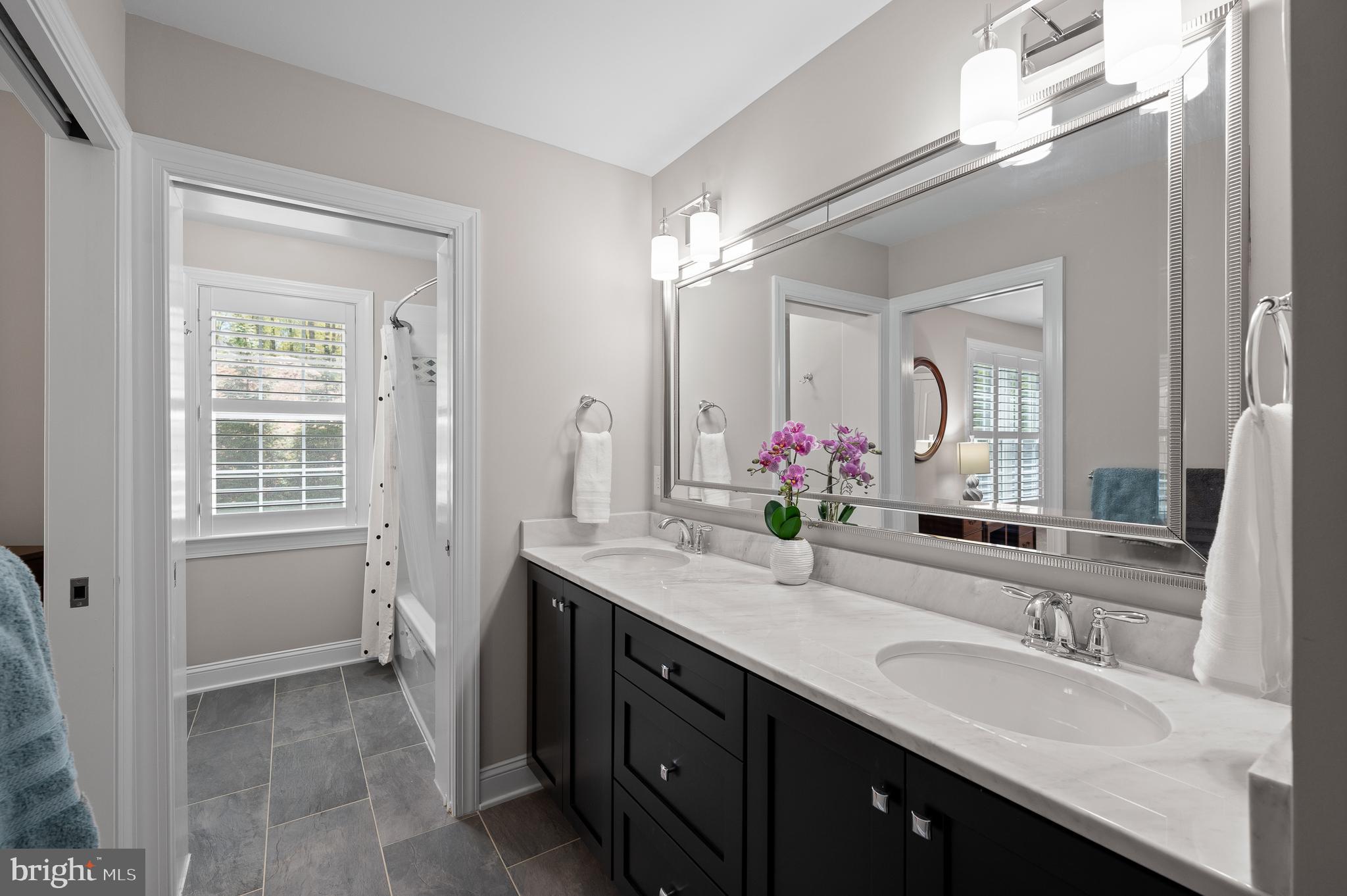 AVONWOOD - Residential