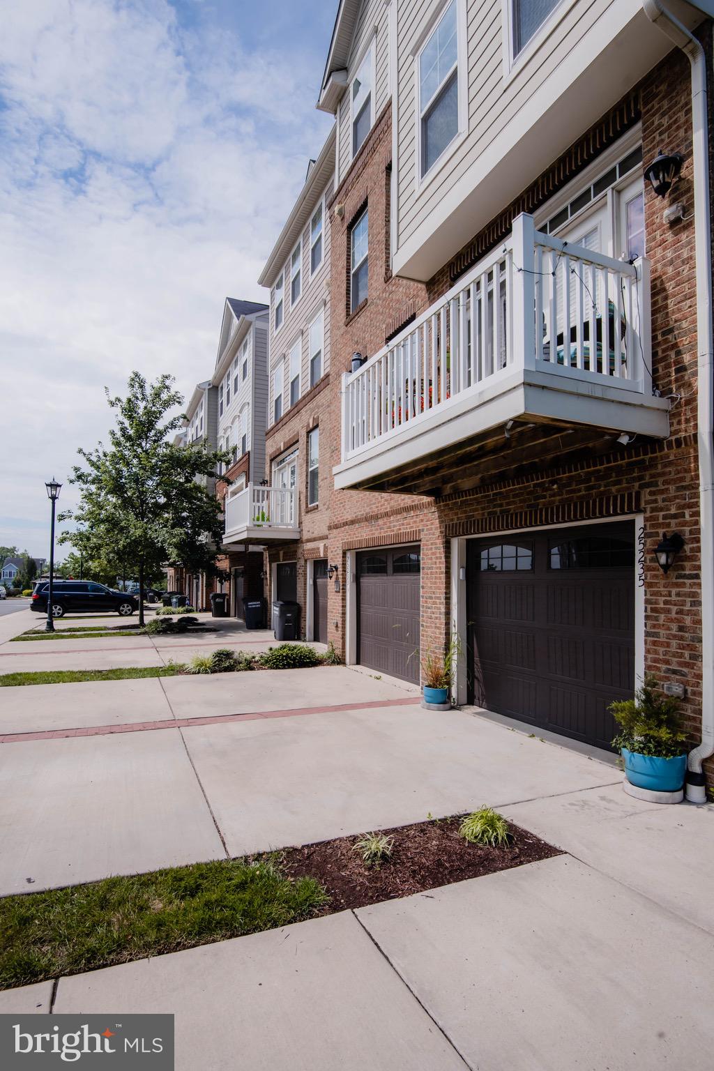 EAST GATE 3 CONDOMINIUM - Residential