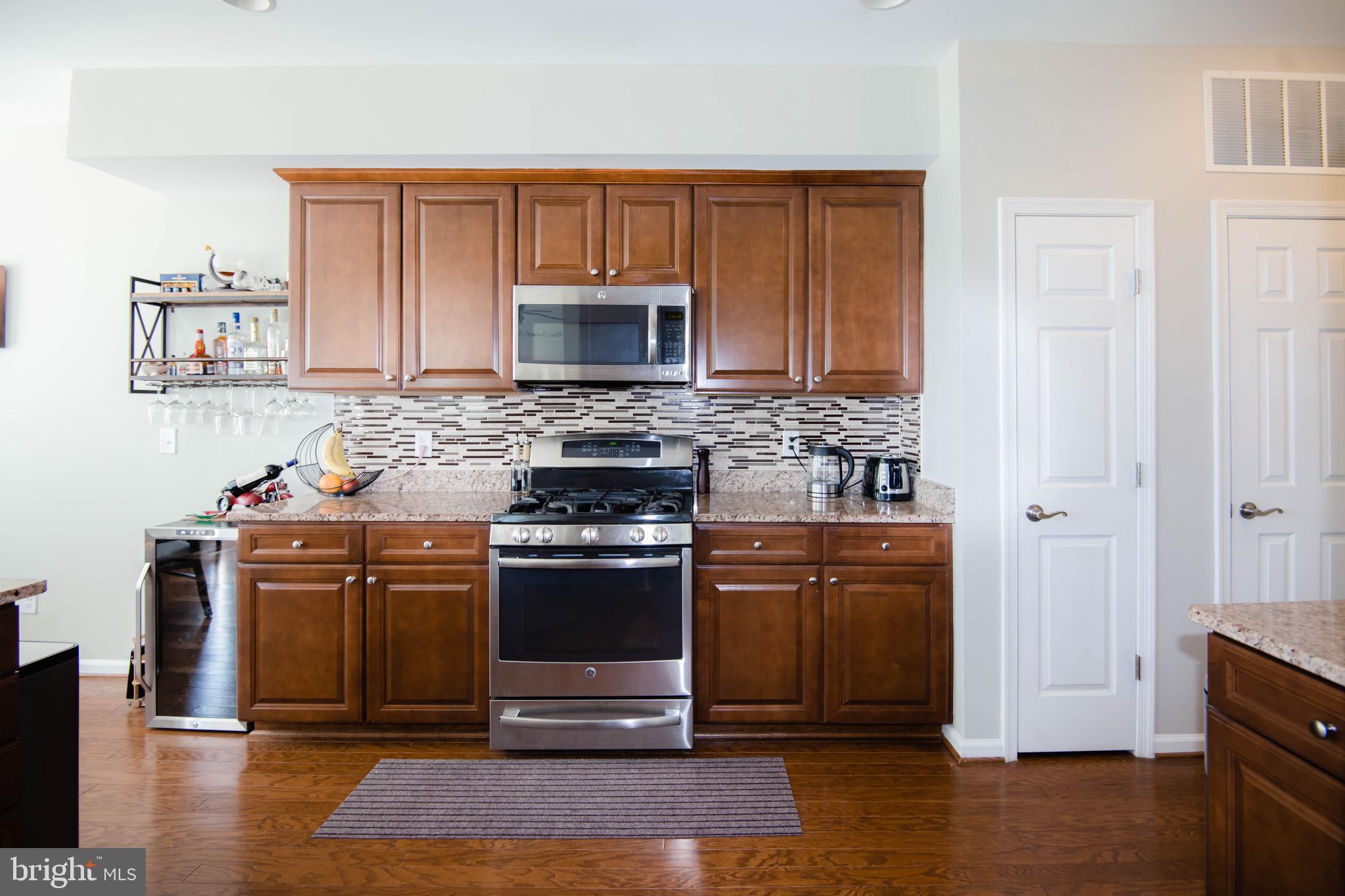 EAST GATE 3 CONDOMINIUM - Residential