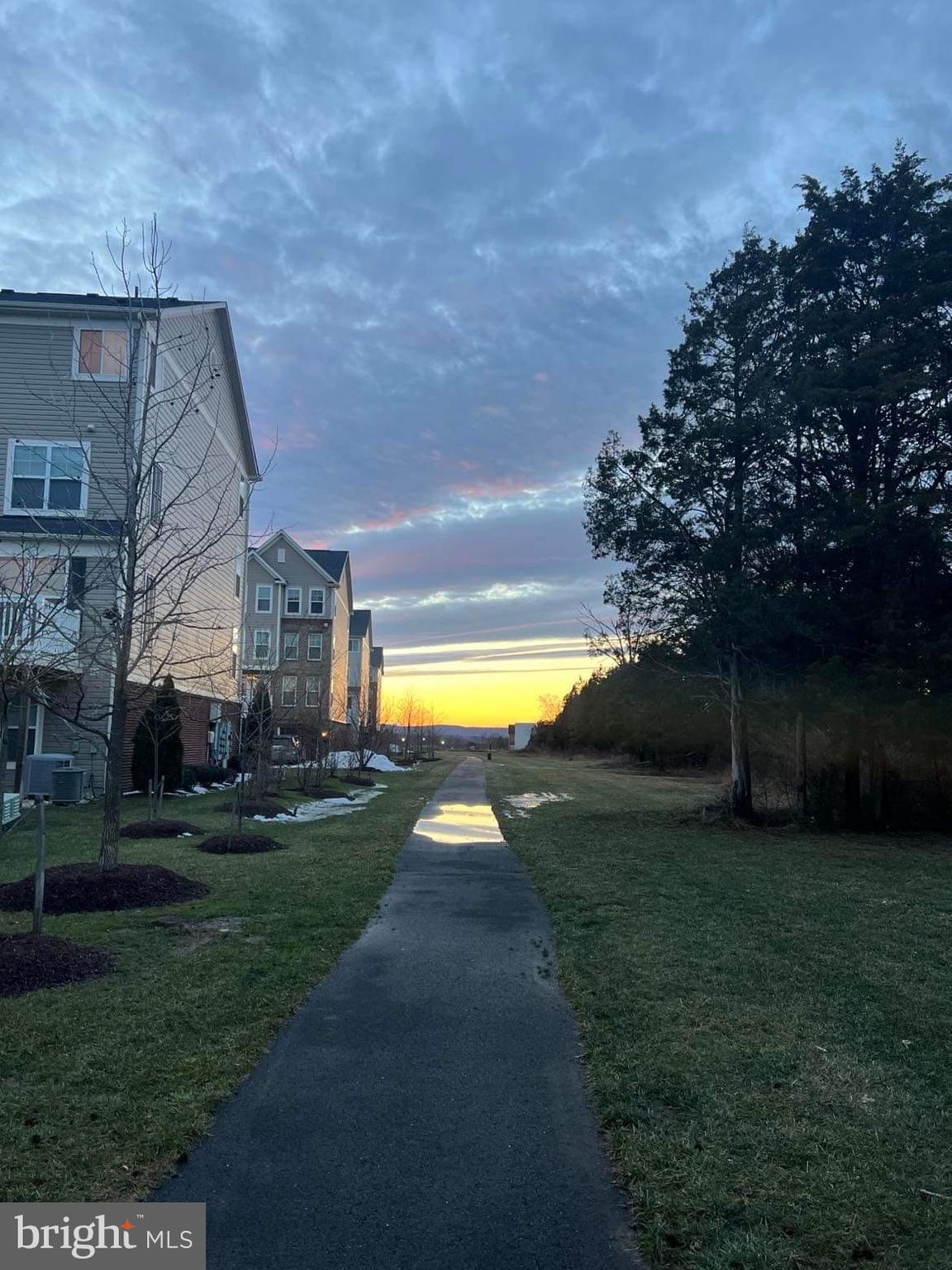 EAST GATE 3 CONDOMINIUM - Residential