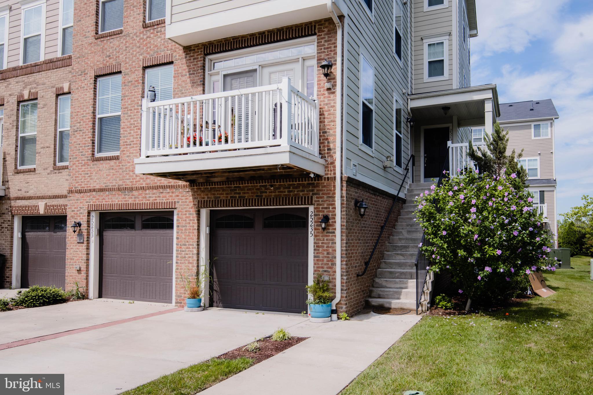 EAST GATE 3 CONDOMINIUM - Residential