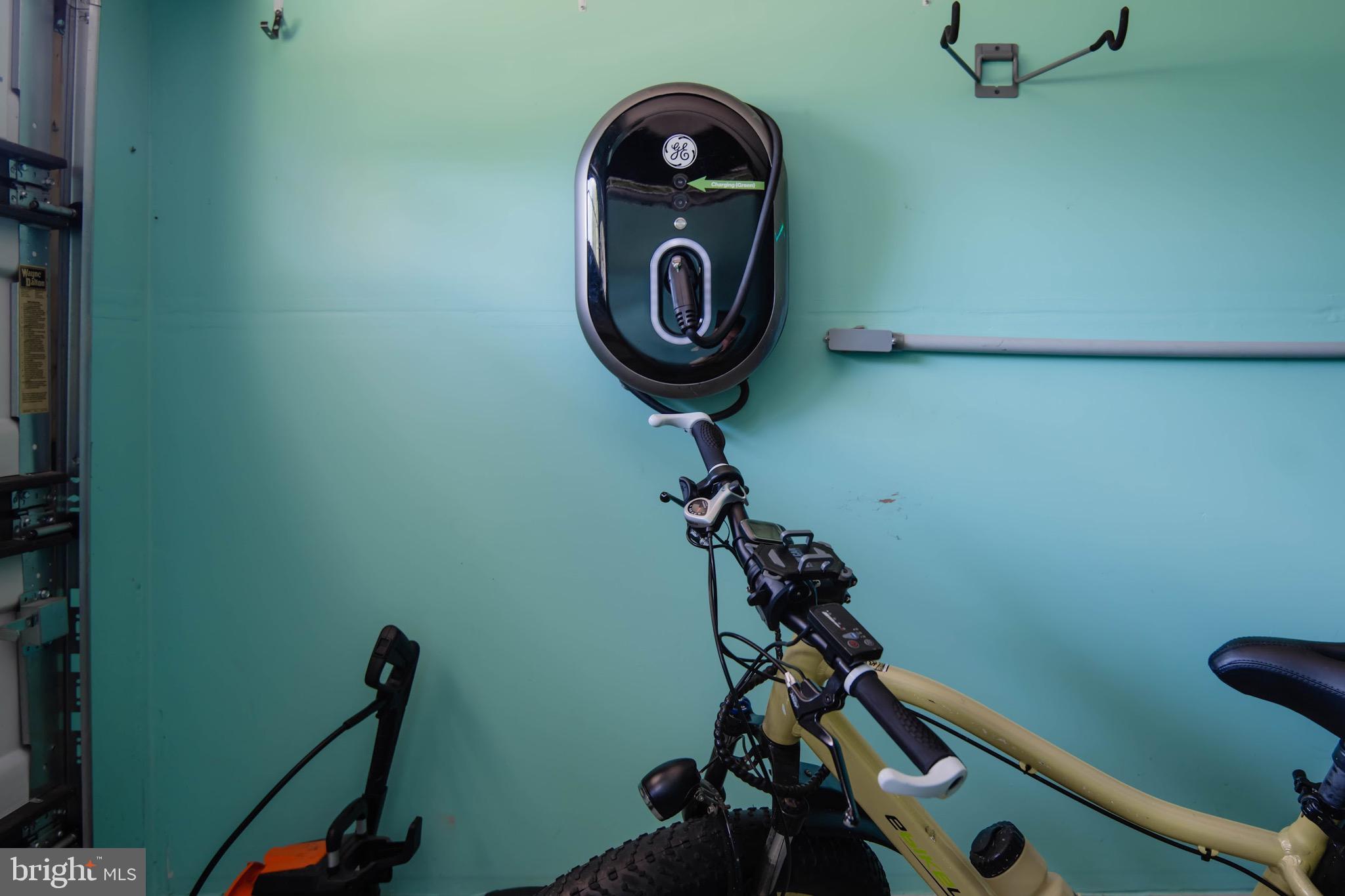 EAST GATE 3 CONDOMINIUM - Residential