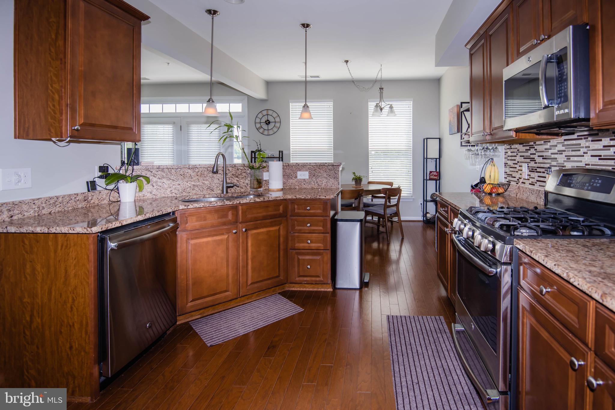 EAST GATE 3 CONDOMINIUM - Residential