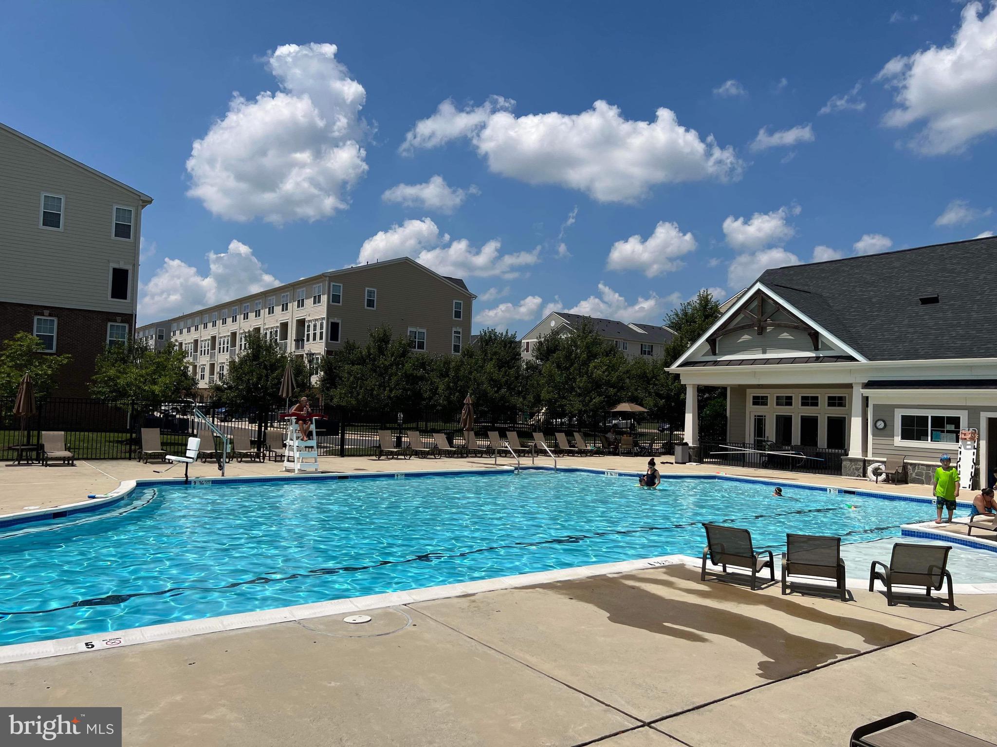 EAST GATE 3 CONDOMINIUM - Residential