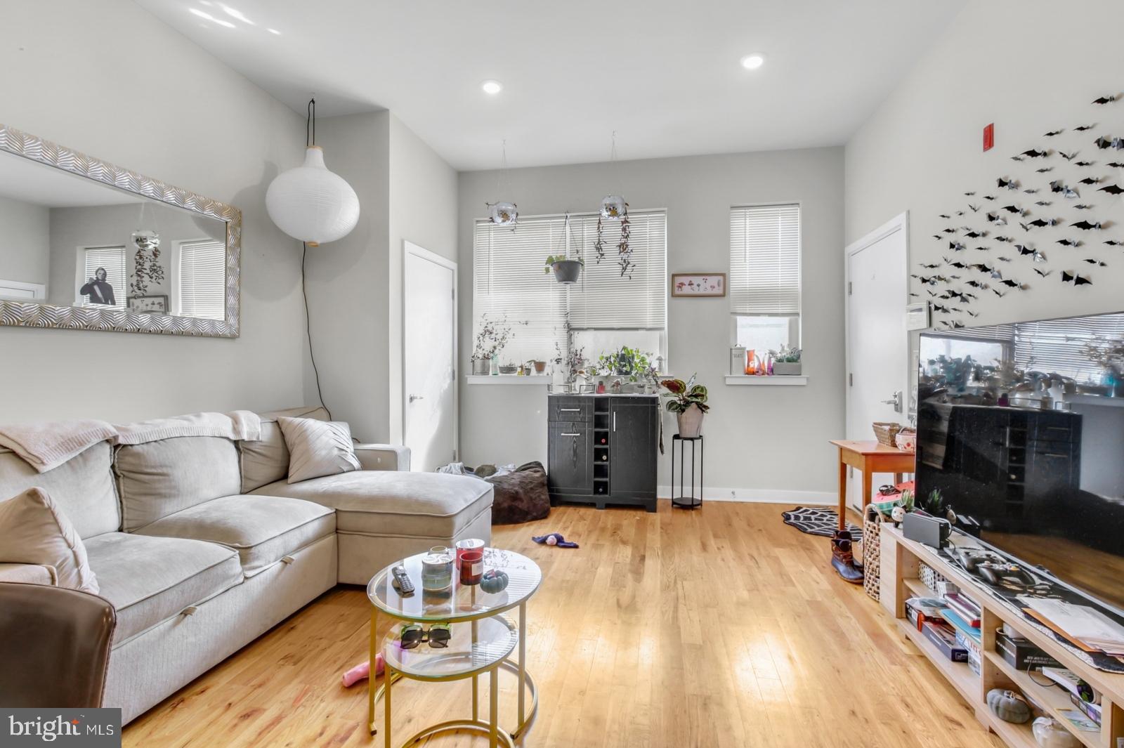 OLDE KENSINGTON - Residential Lease