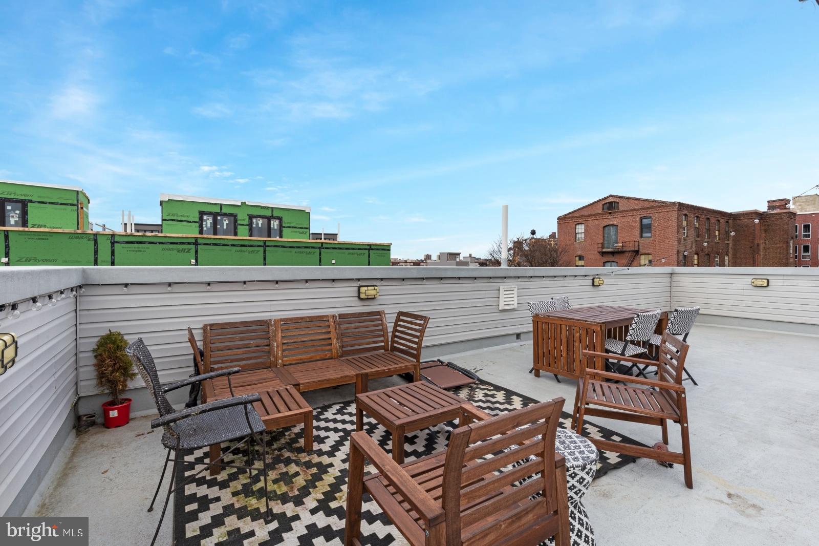 OLDE KENSINGTON - Residential Lease