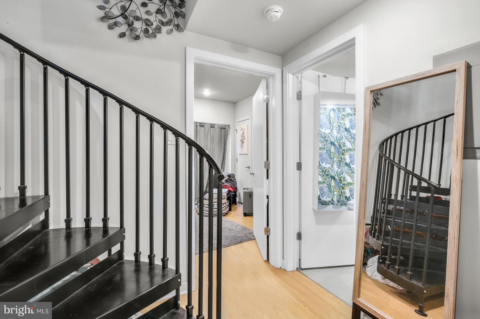 OLDE KENSINGTON - Residential Lease