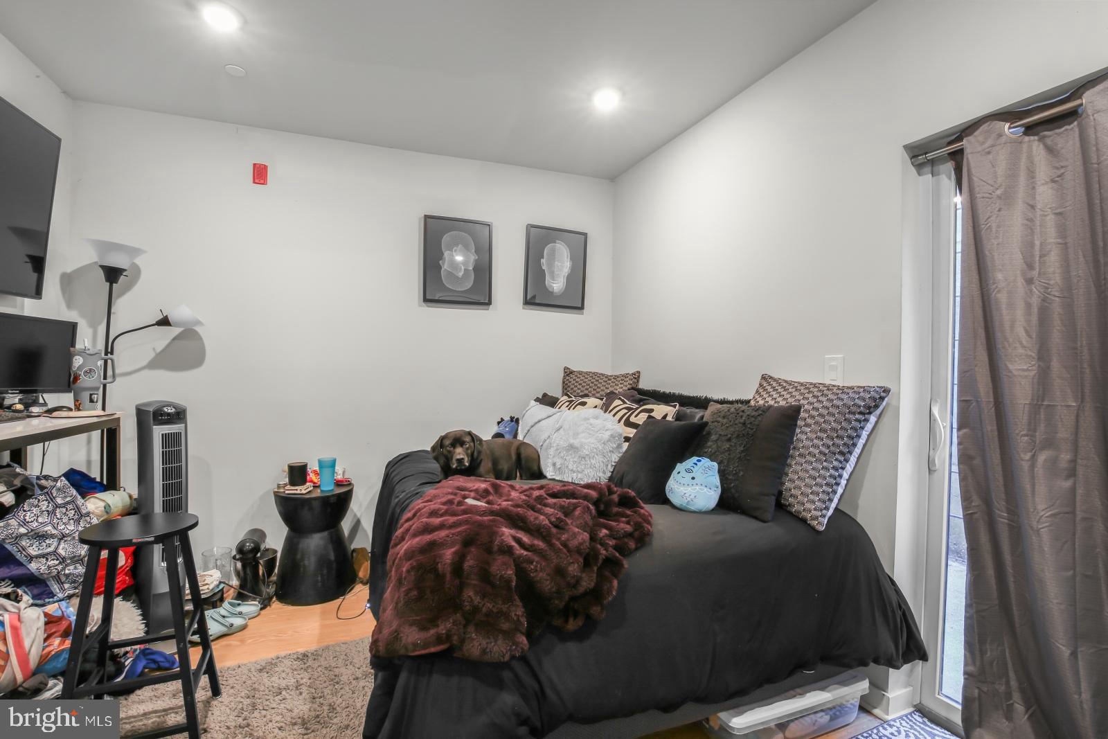 OLDE KENSINGTON - Residential Lease