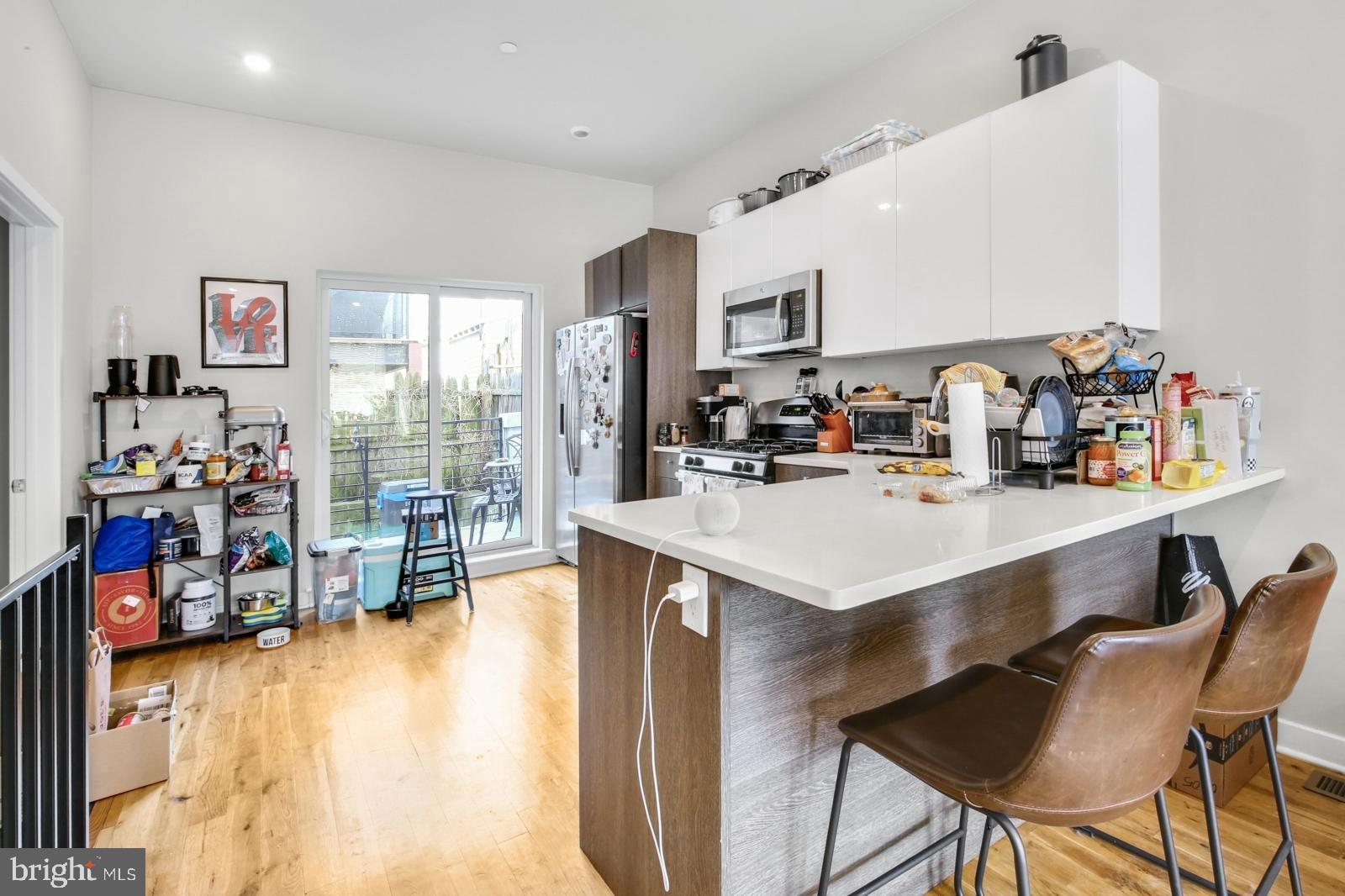 OLDE KENSINGTON - Residential Lease