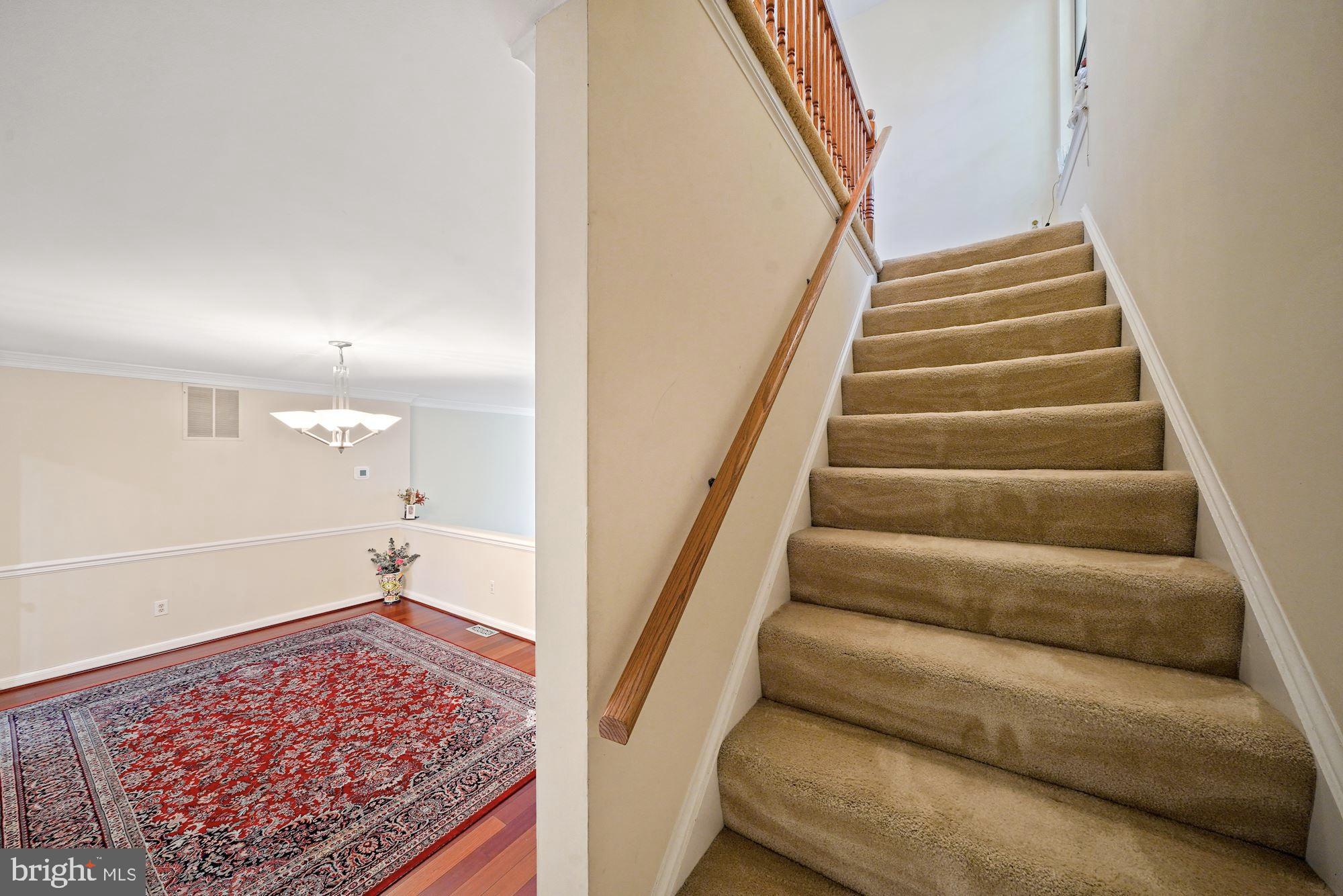 MCLEAN MEWS - Residential