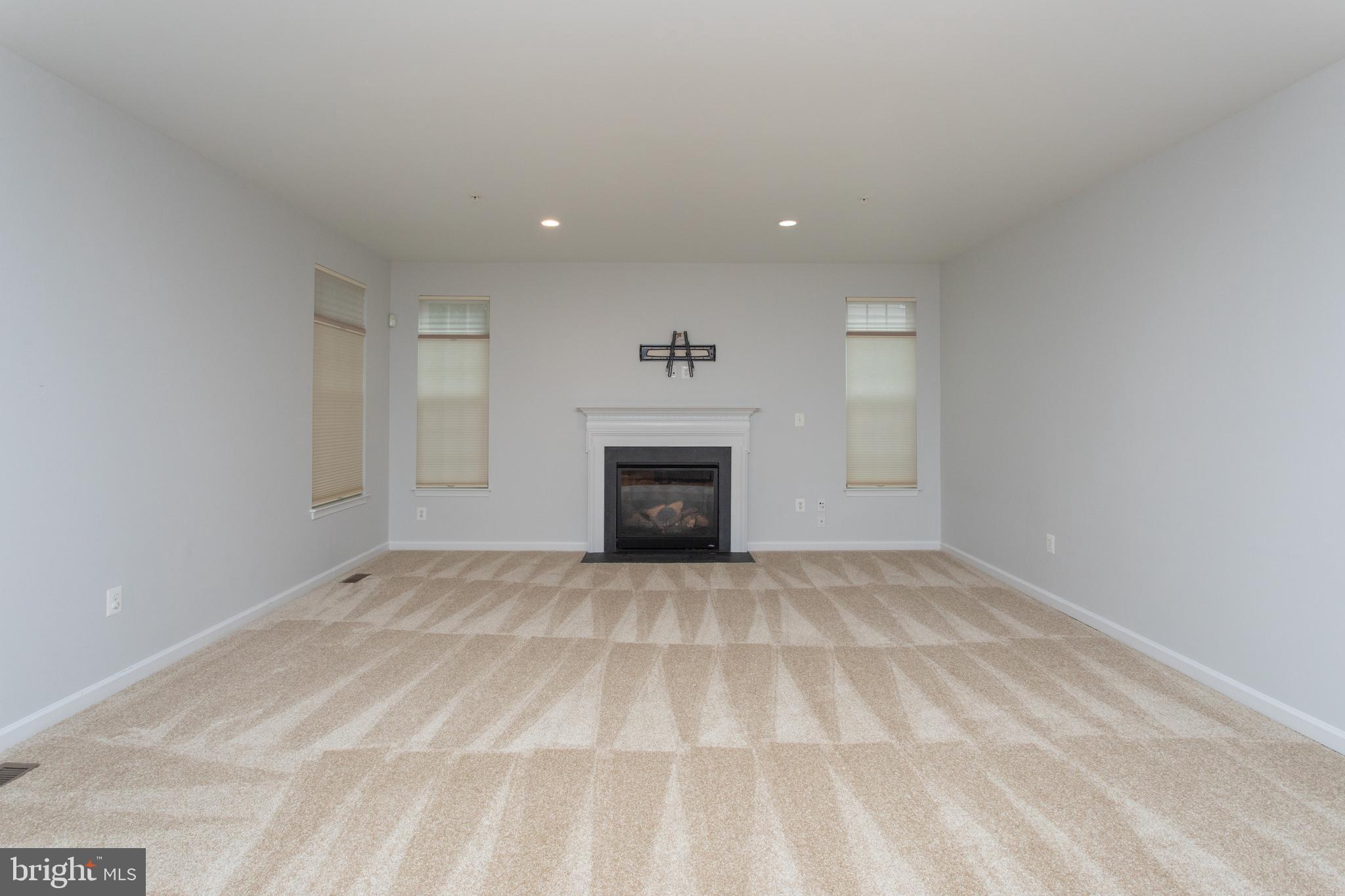 OAK CREEK CLUB - Residential