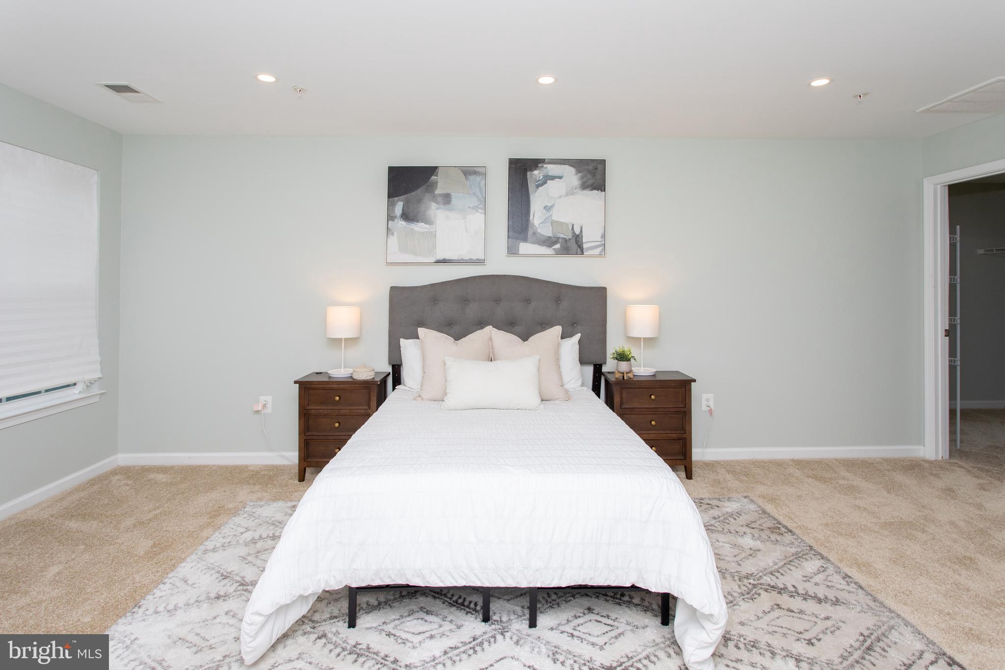 OAK CREEK CLUB - Residential