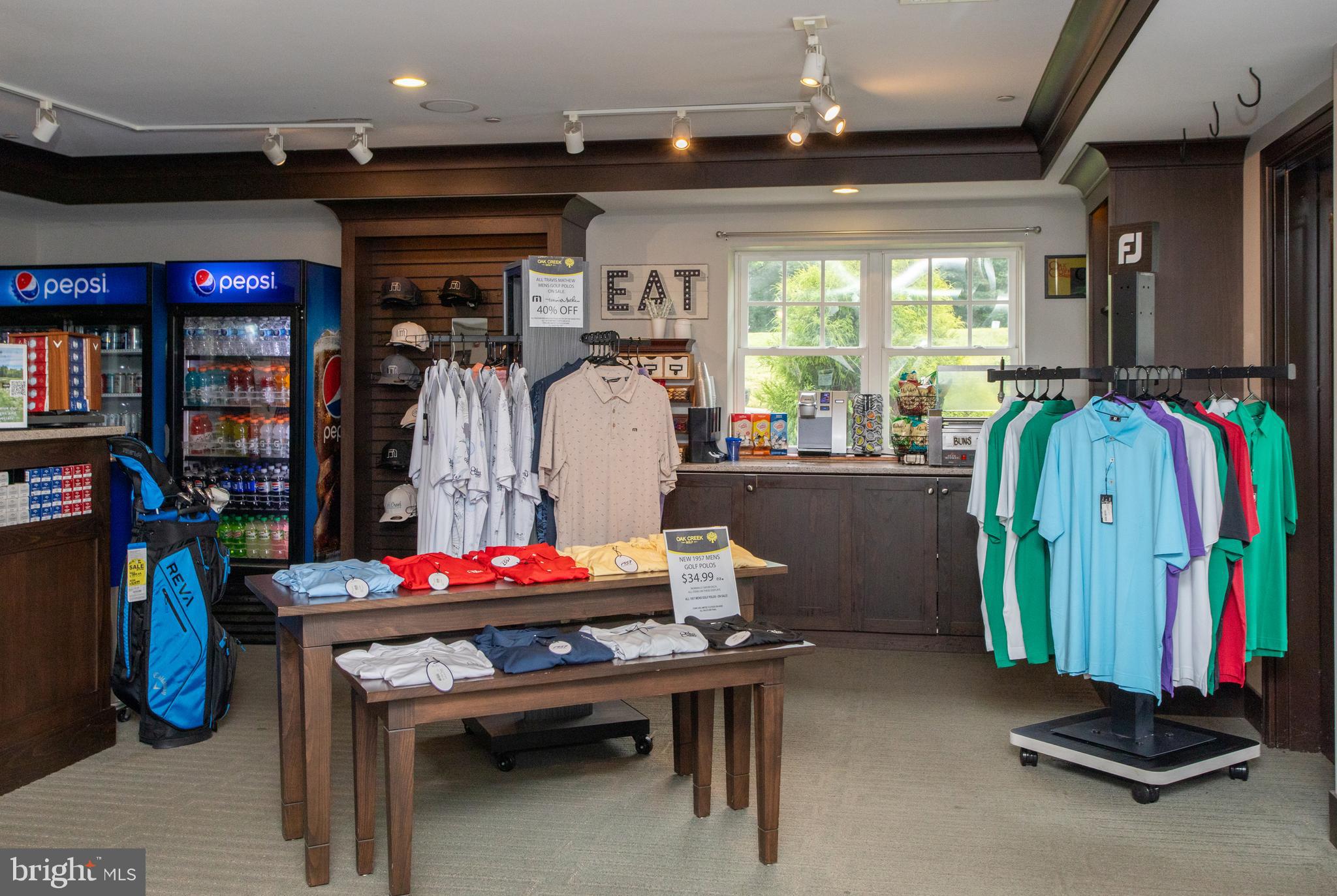 OAK CREEK CLUB - Residential