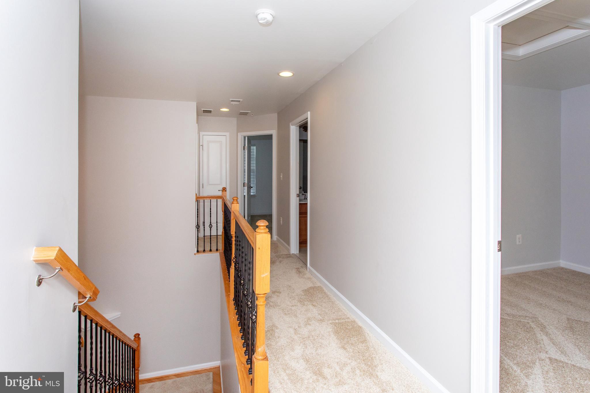 OAK CREEK CLUB - Residential