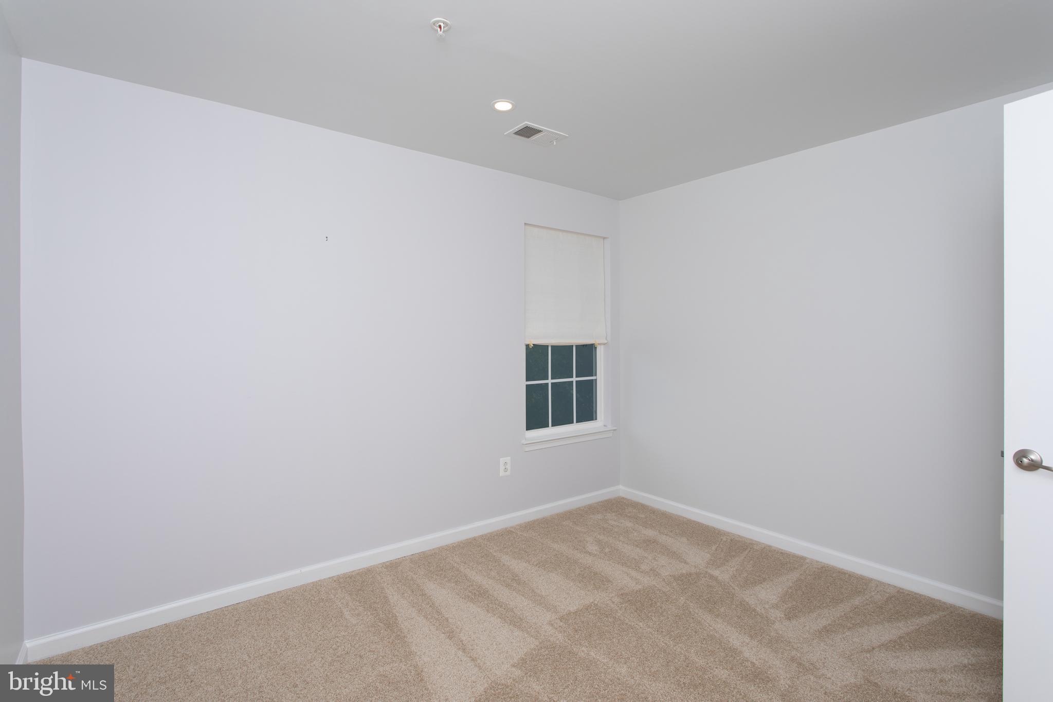 OAK CREEK CLUB - Residential