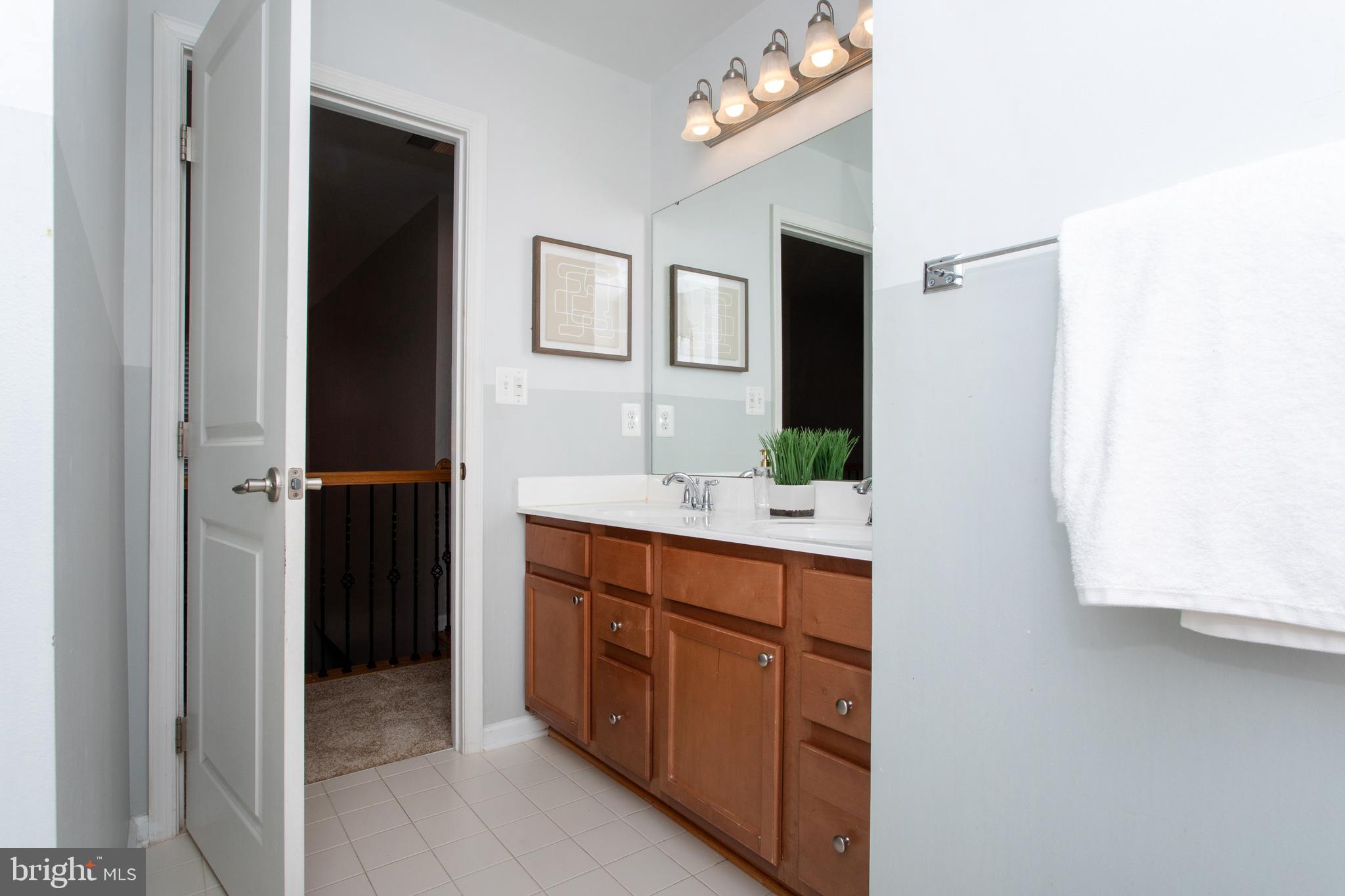 OAK CREEK CLUB - Residential