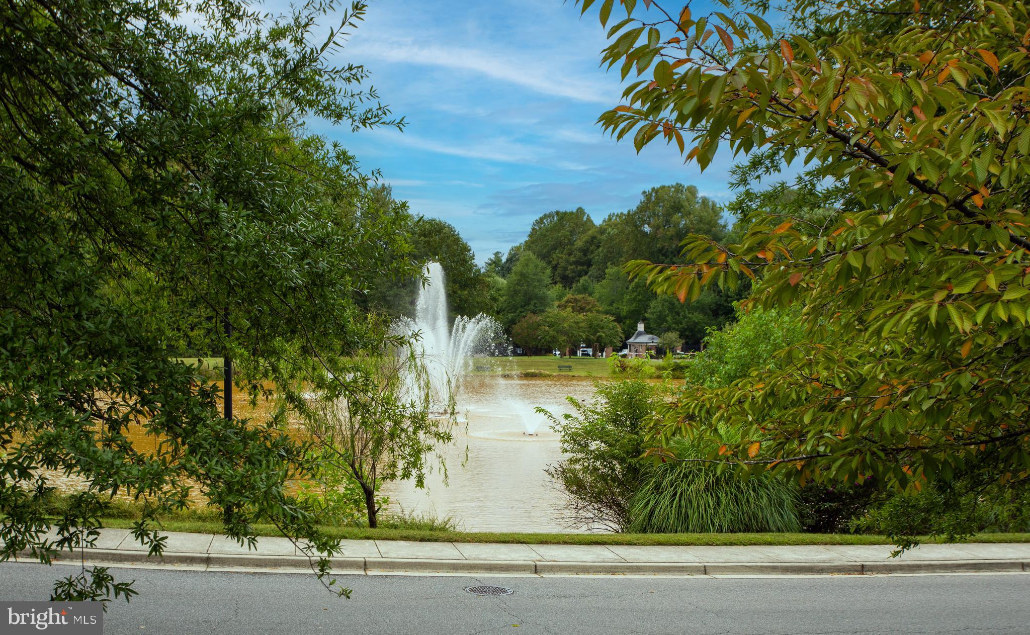 OAK CREEK CLUB - Residential