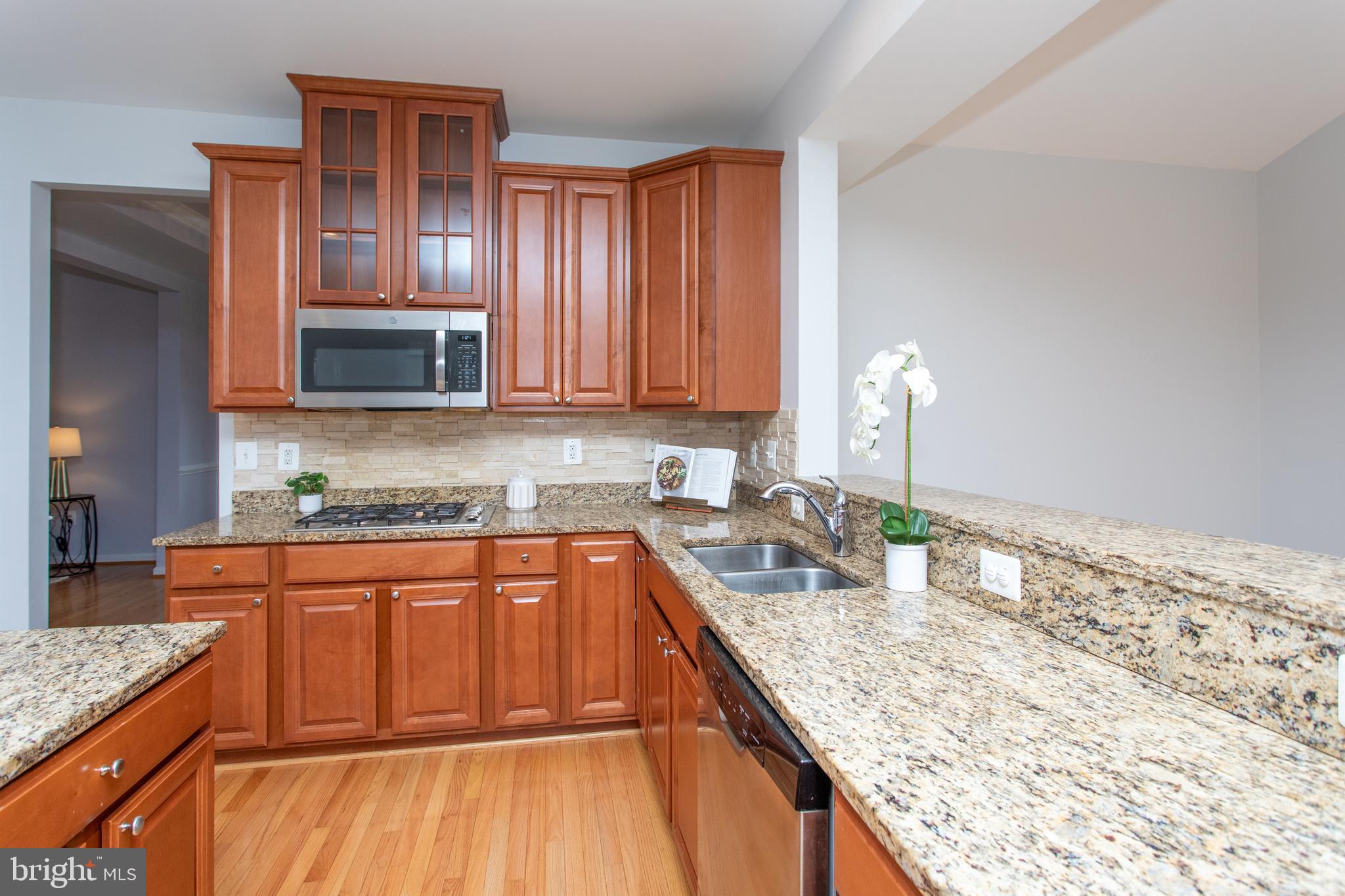 OAK CREEK CLUB - Residential