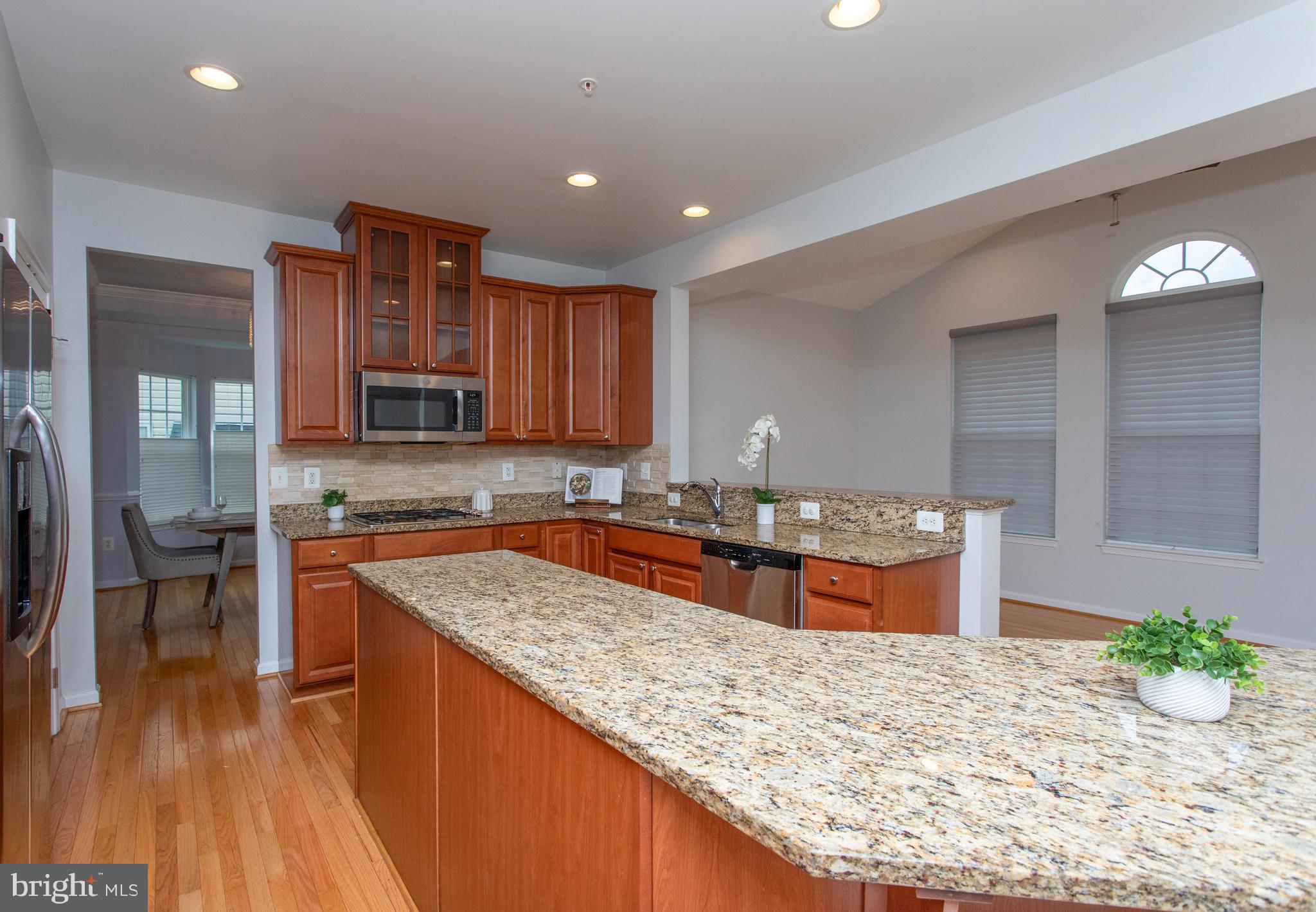 OAK CREEK CLUB - Residential