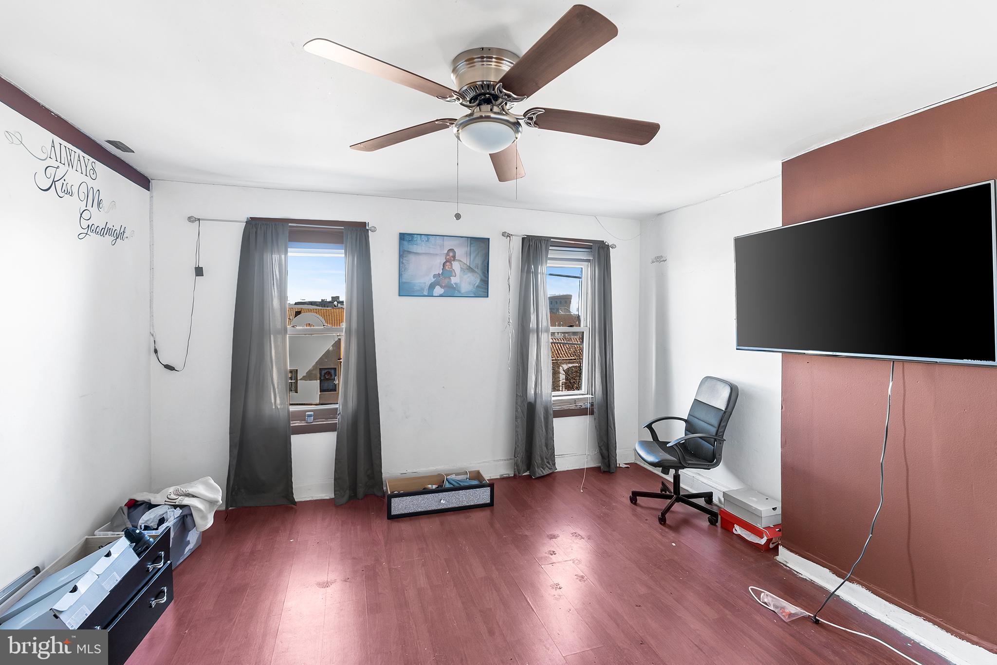 NORRIS SQUARE - Residential