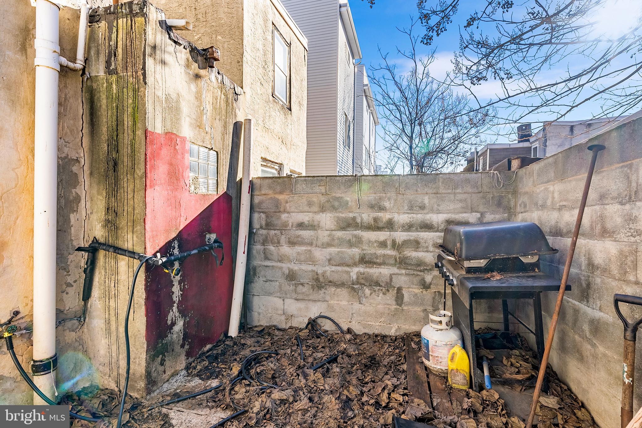 NORRIS SQUARE - Residential