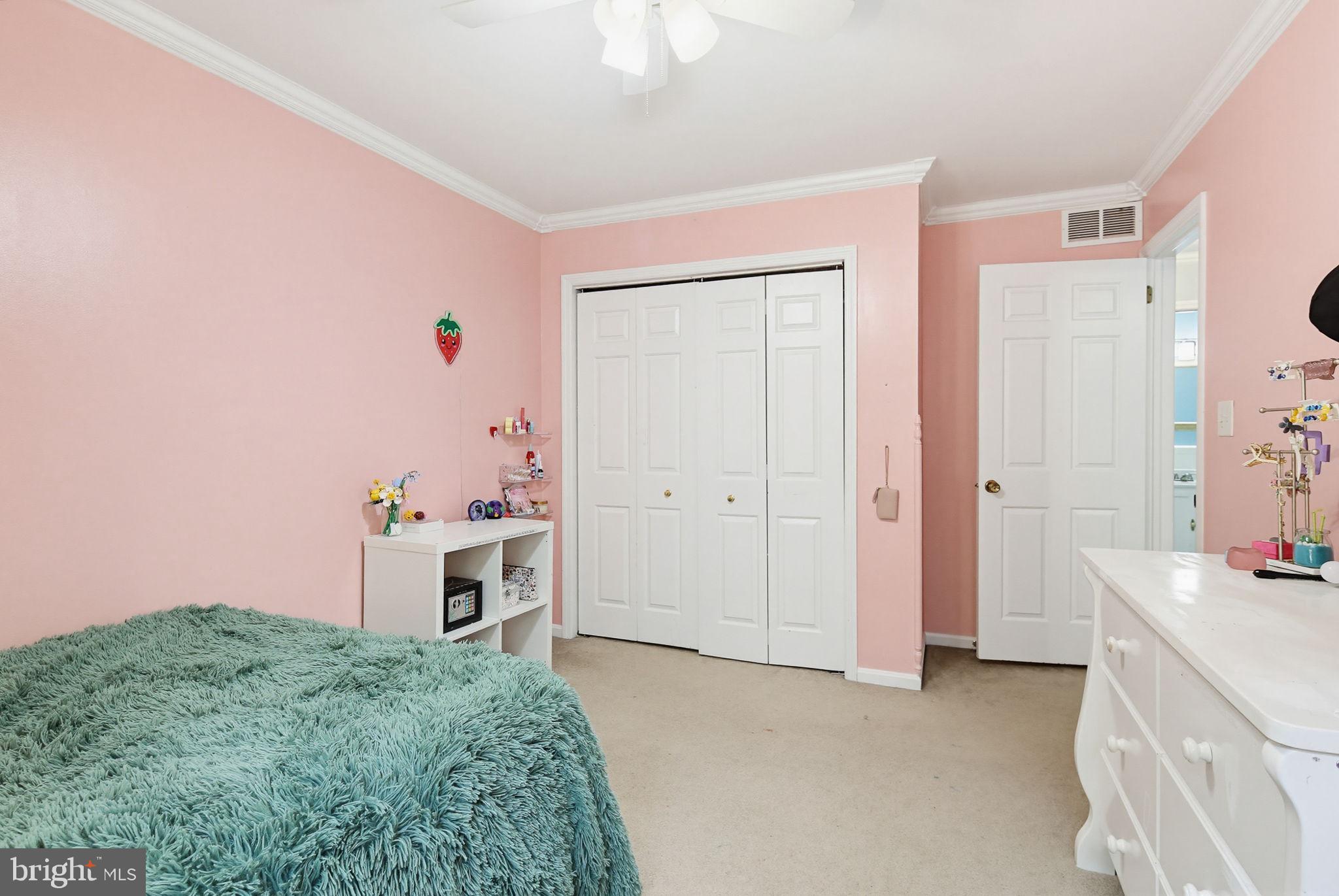 OAK HILL - Residential