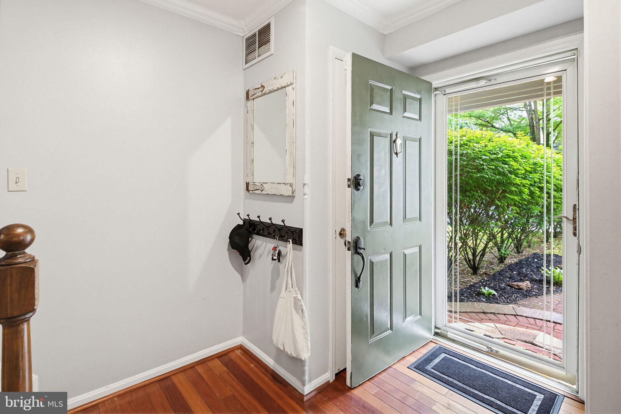OAK HILL - Residential