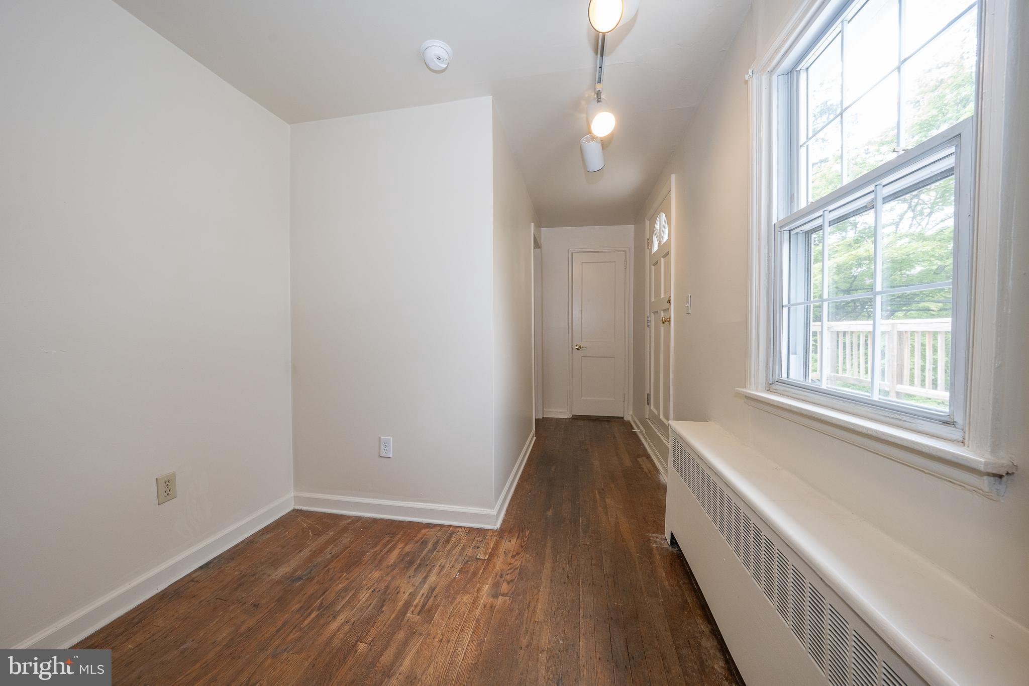 BRYN MAWR - Residential