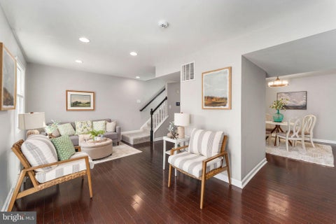 Photo of 4305 Ensbrook Lane, WOODBRIDGE, VA 22193 (MLS # VAPW2128212)