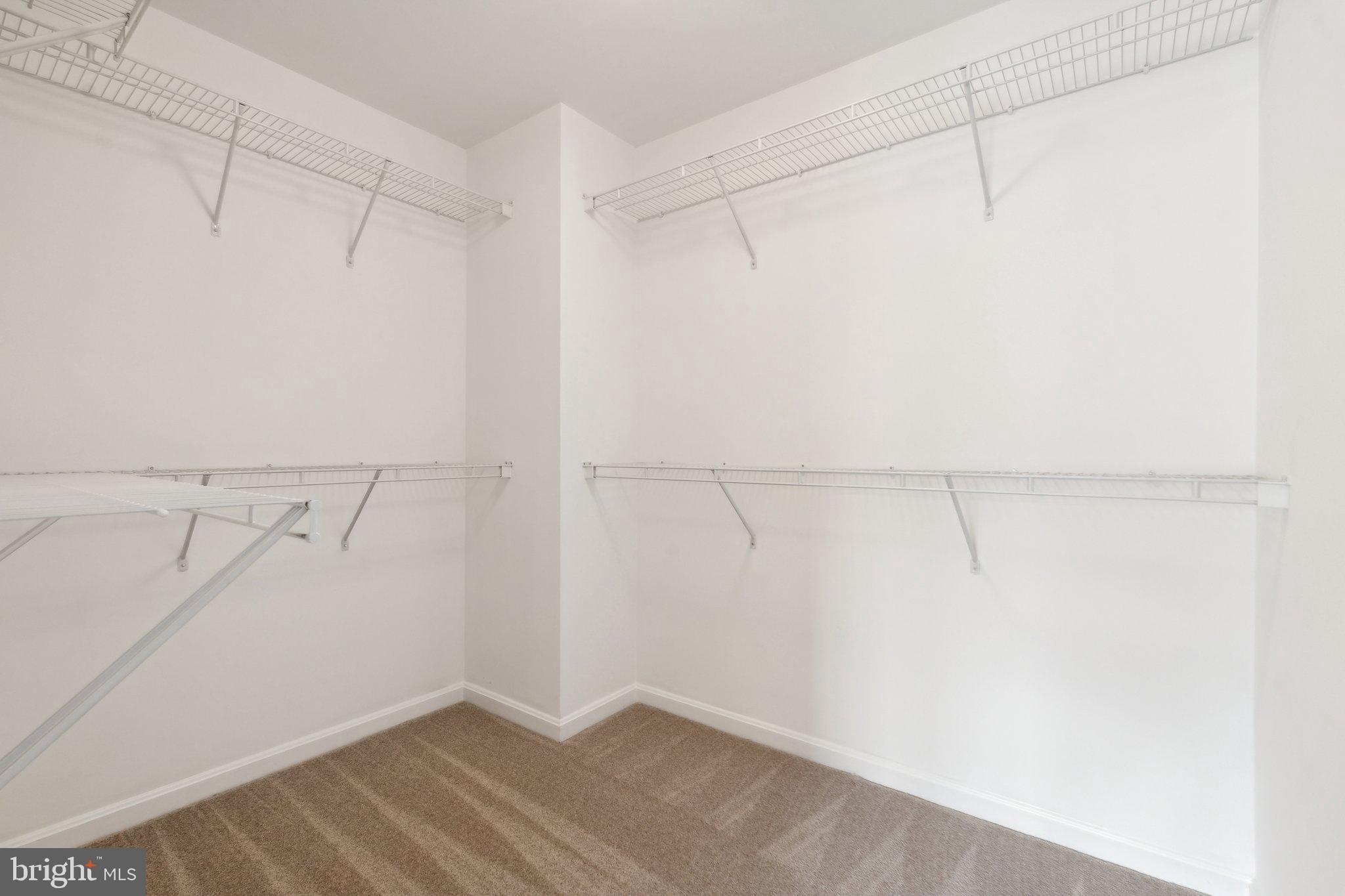 LAUREL HILL LANDBAY - Residential