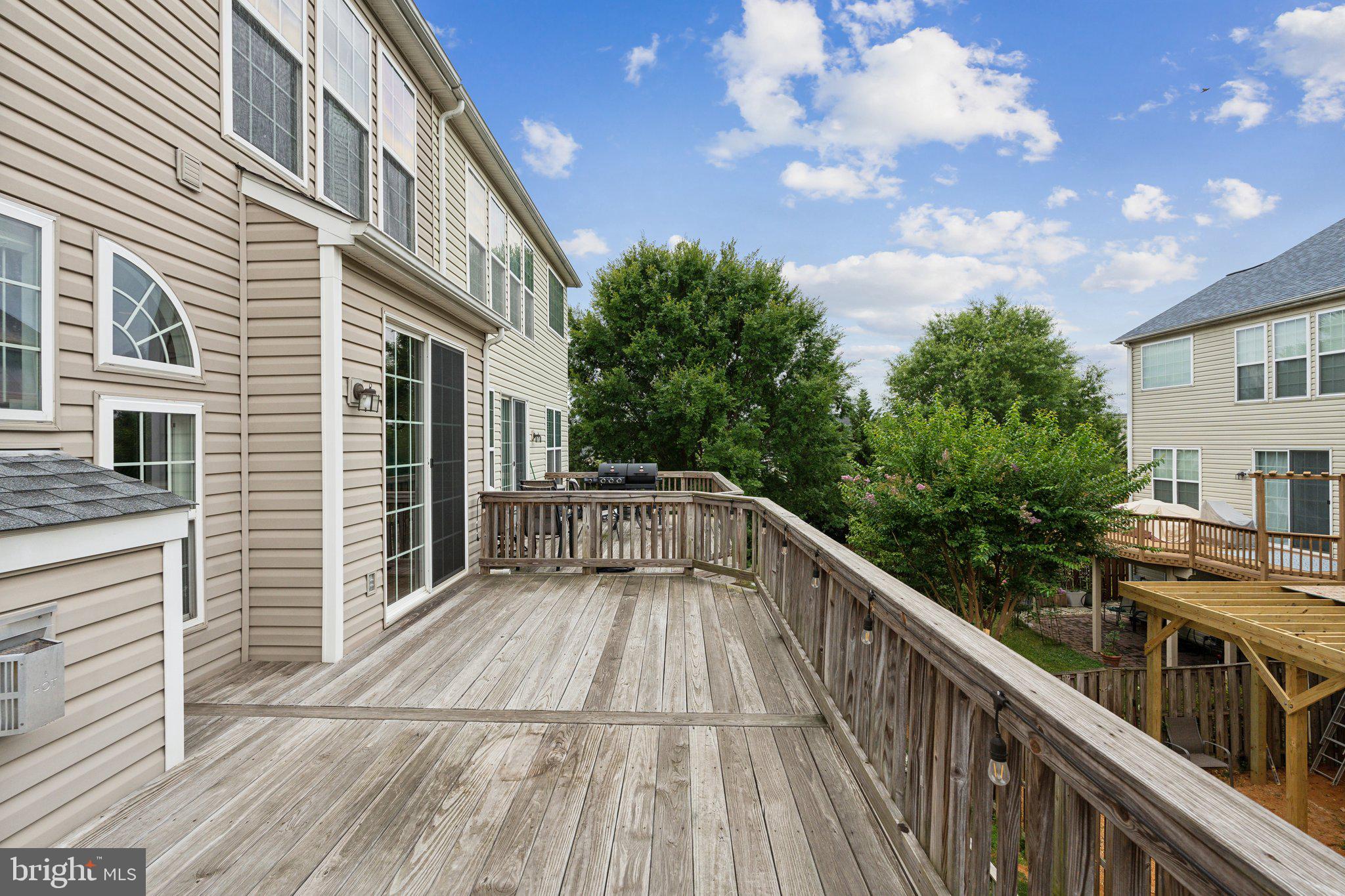 LAUREL HILL LANDBAY - Residential