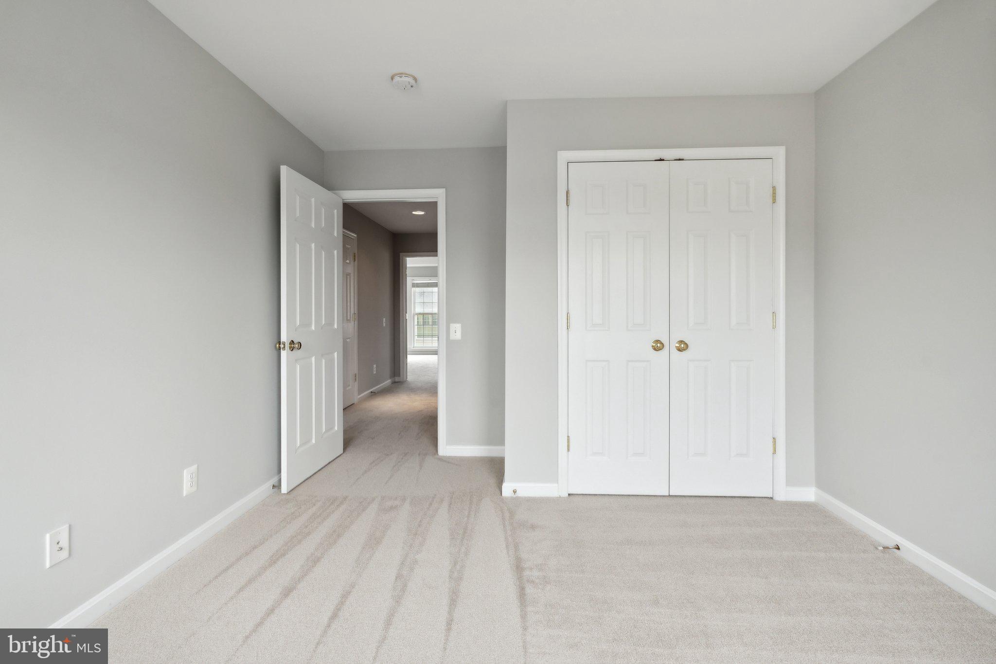 LAUREL HILL LANDBAY - Residential