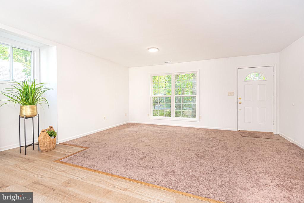 98 WHITE HORSE DRIVE