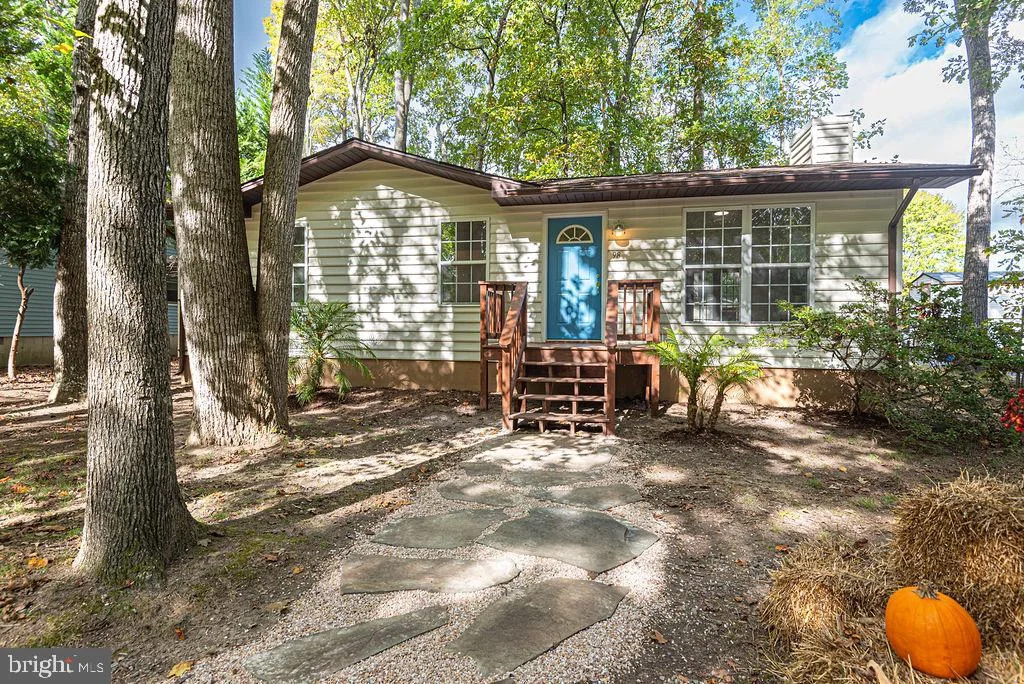 98 White Horse Drive
