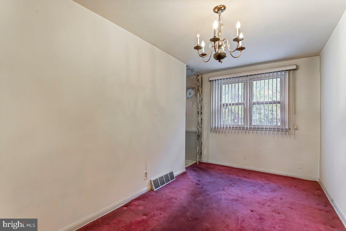 ELMWOOD PARK - Residential