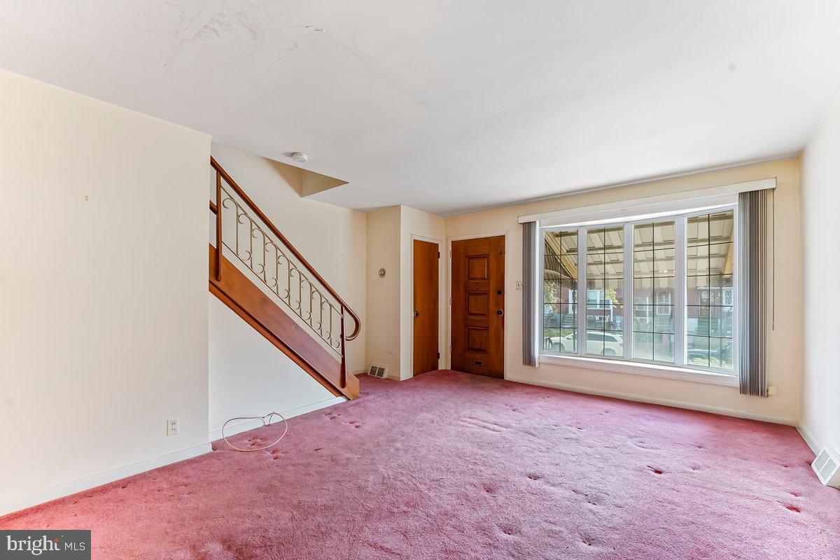 ELMWOOD PARK - Residential