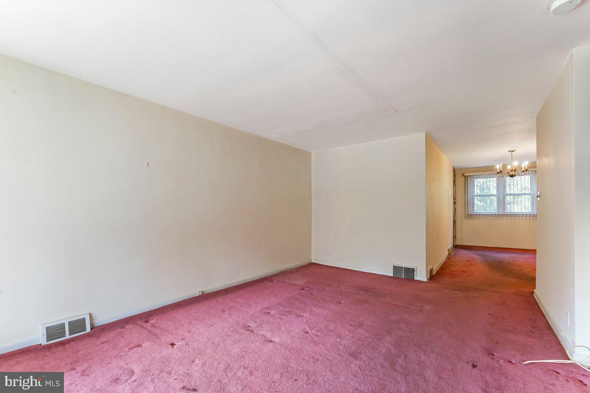 ELMWOOD PARK - Residential