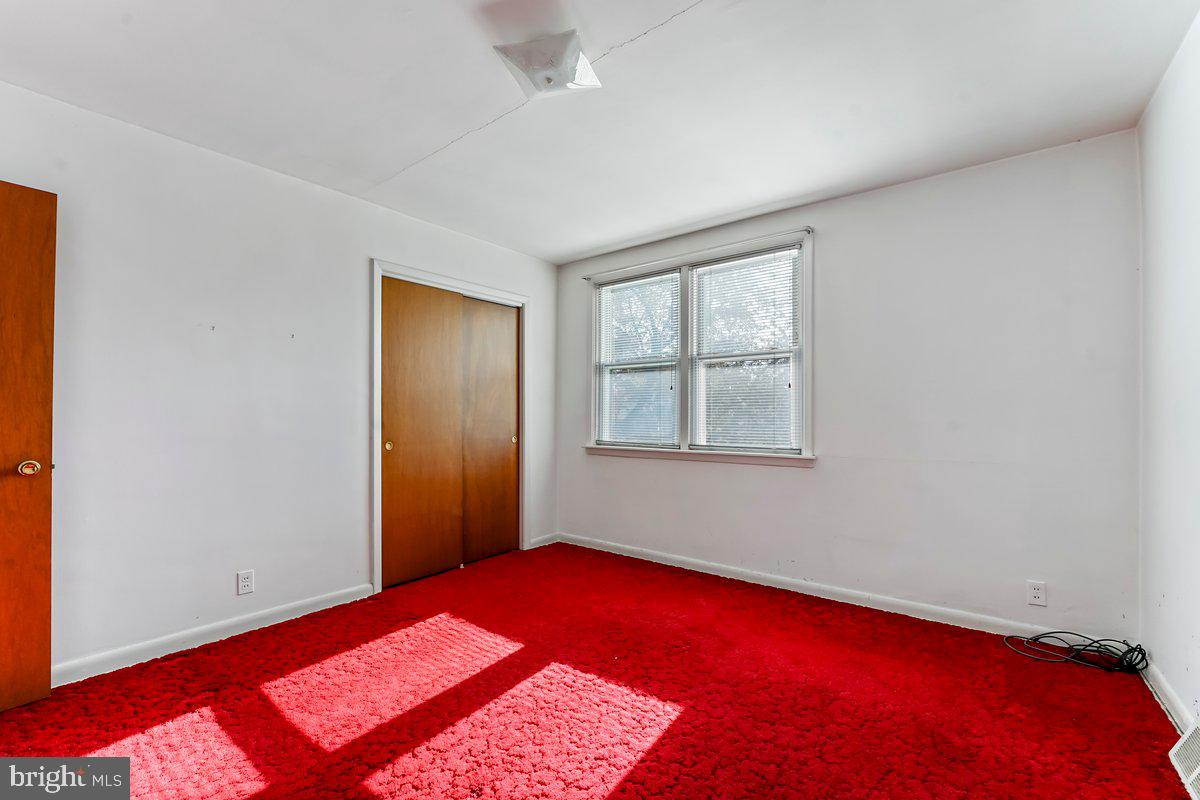 ELMWOOD PARK - Residential